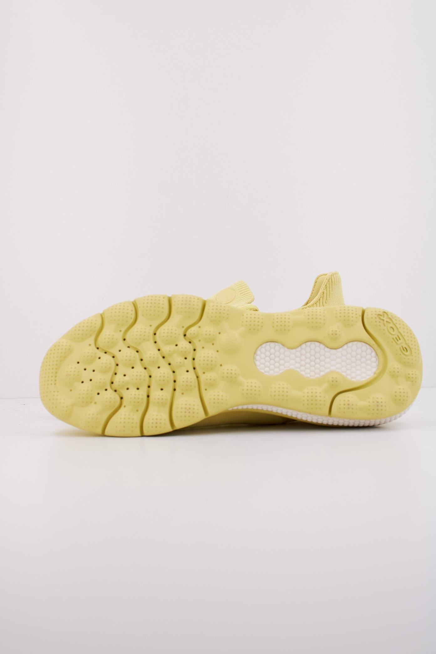 GEOX D SPHERICA ACTIF en color AMARILLO (5)