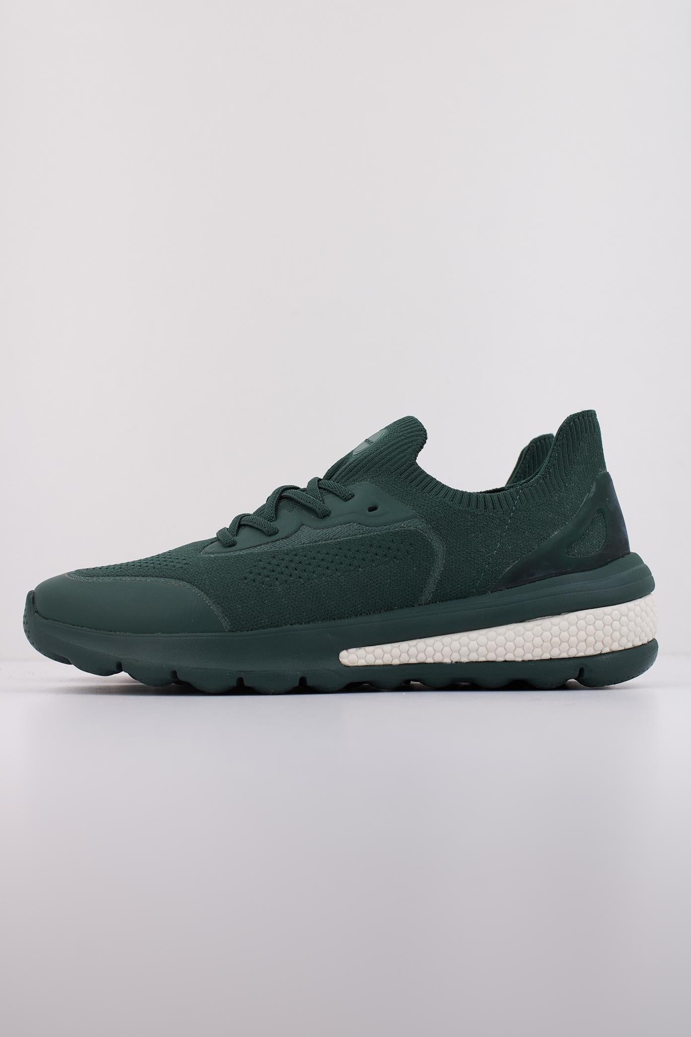 GEOX D SPHERICA ACTIF en color VERDE (1)