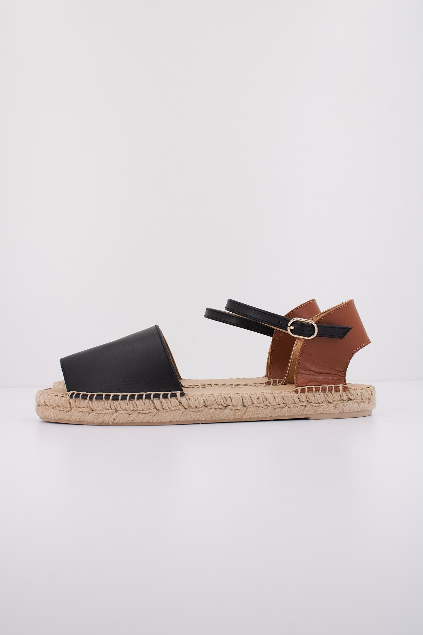 GEOX D LAMPEDUSA en color NEGRO (1)