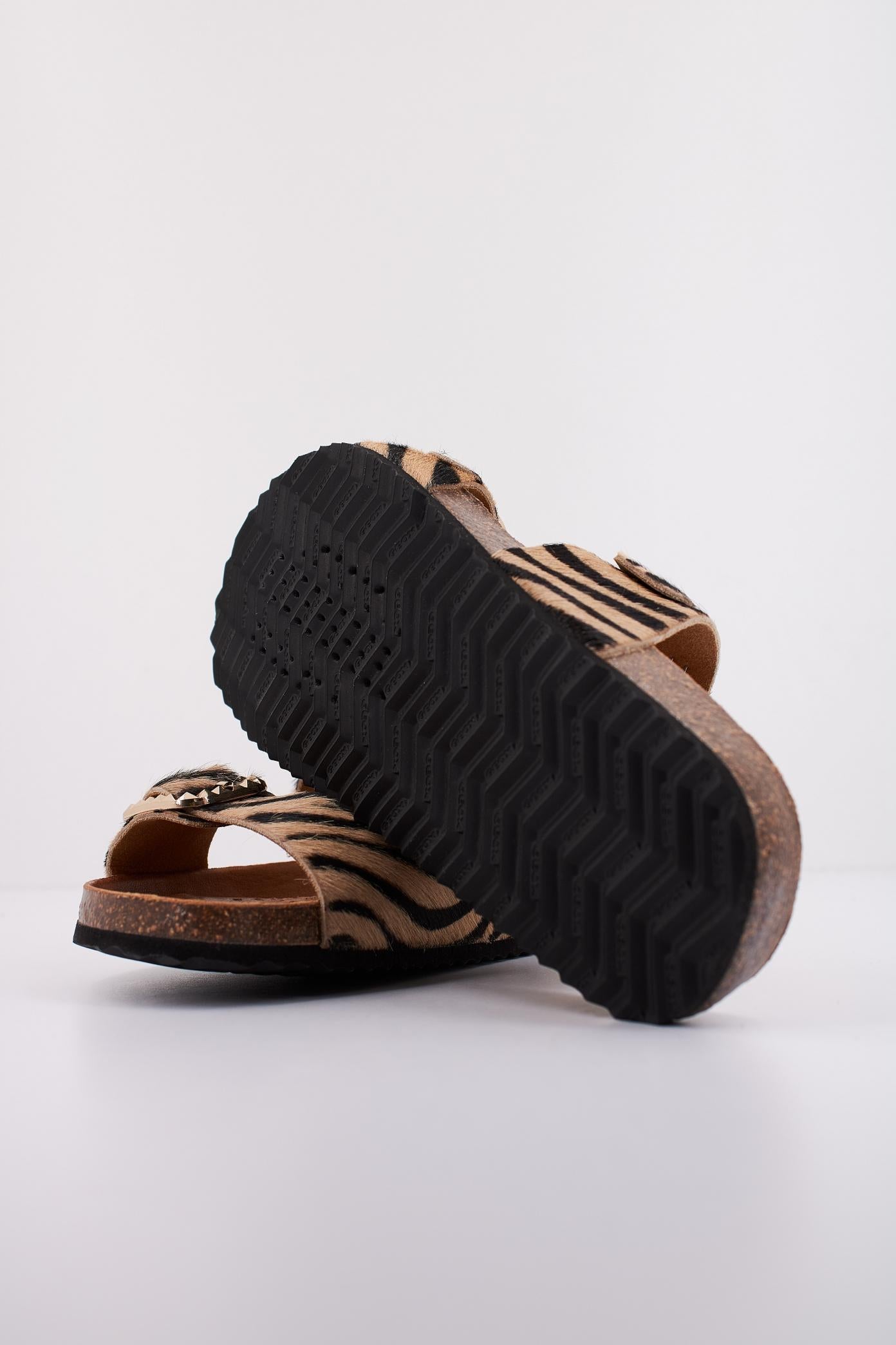 GEOX D NEW BRIONIA B en color ANIMAL PRINT (5)