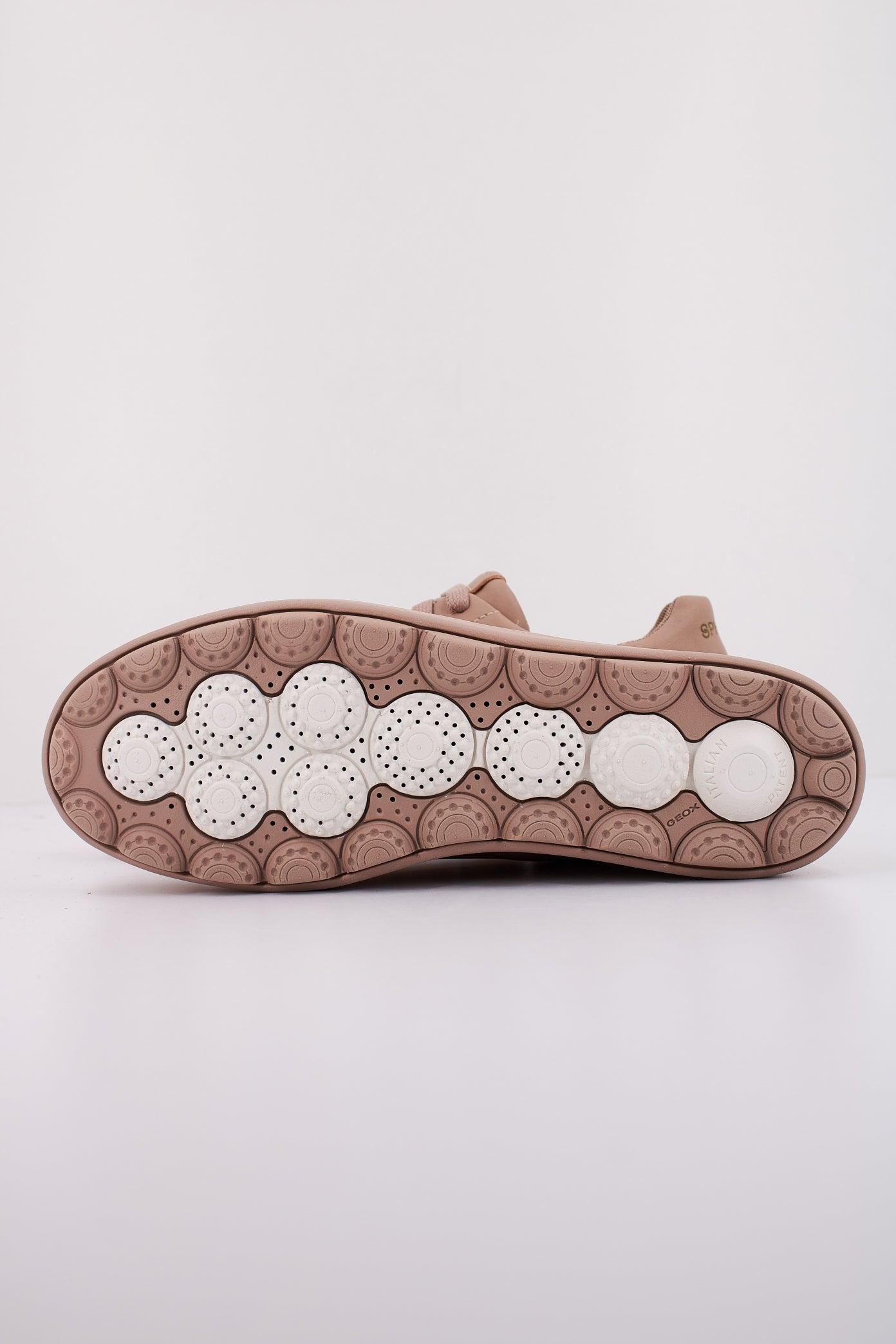 GEOX D SPHERICA ECUB- en color NUDE (5)