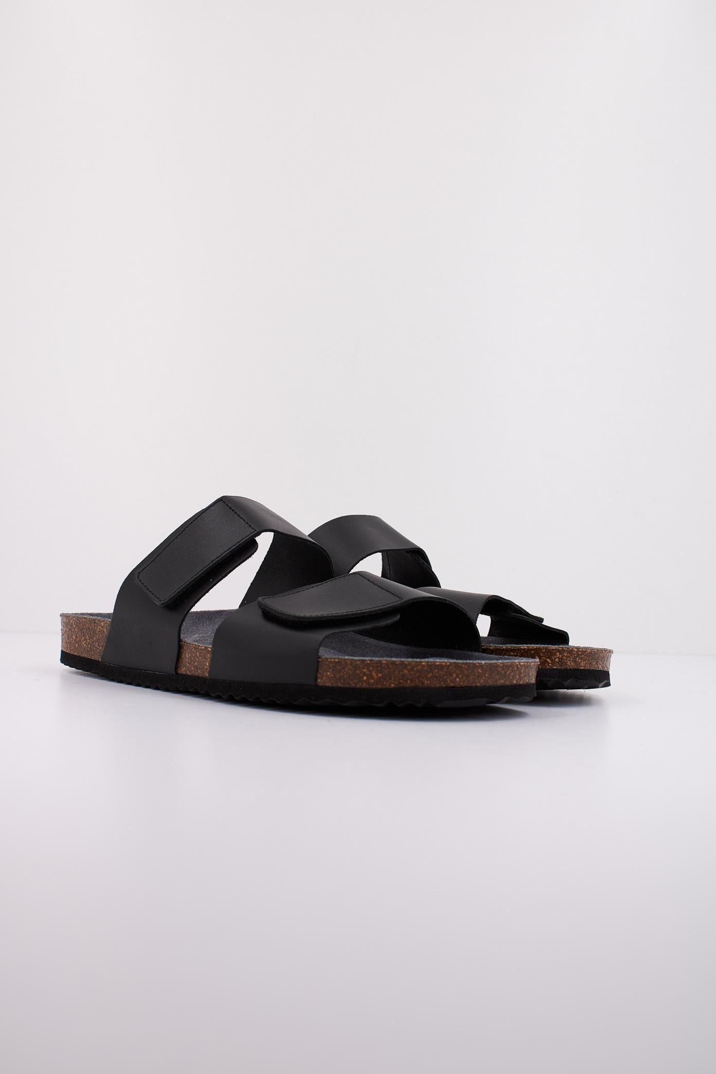 GEOX U SANDAL GHITA en color NEGRO (2)
