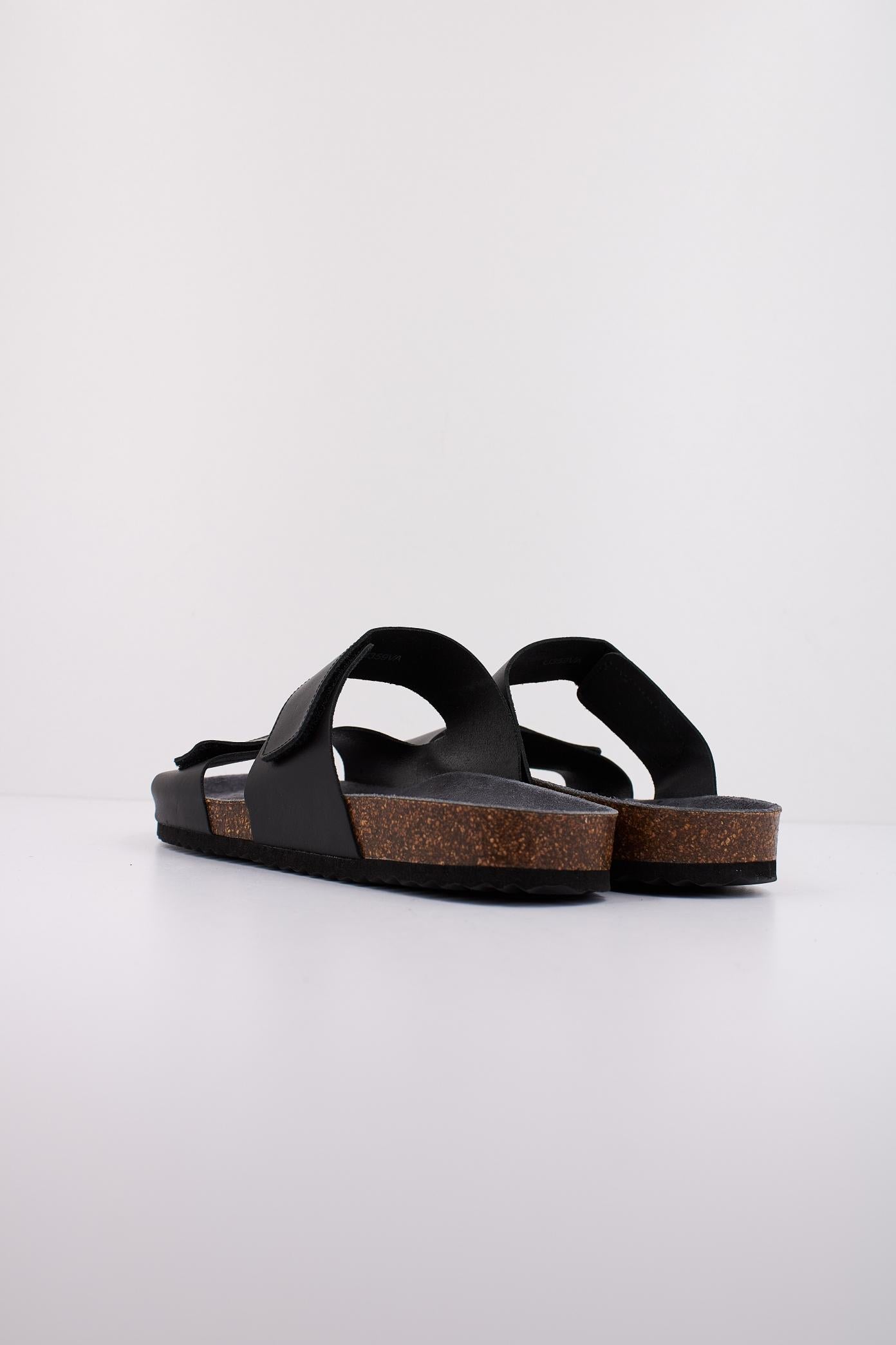 GEOX U SANDAL GHITA en color NEGRO (4)