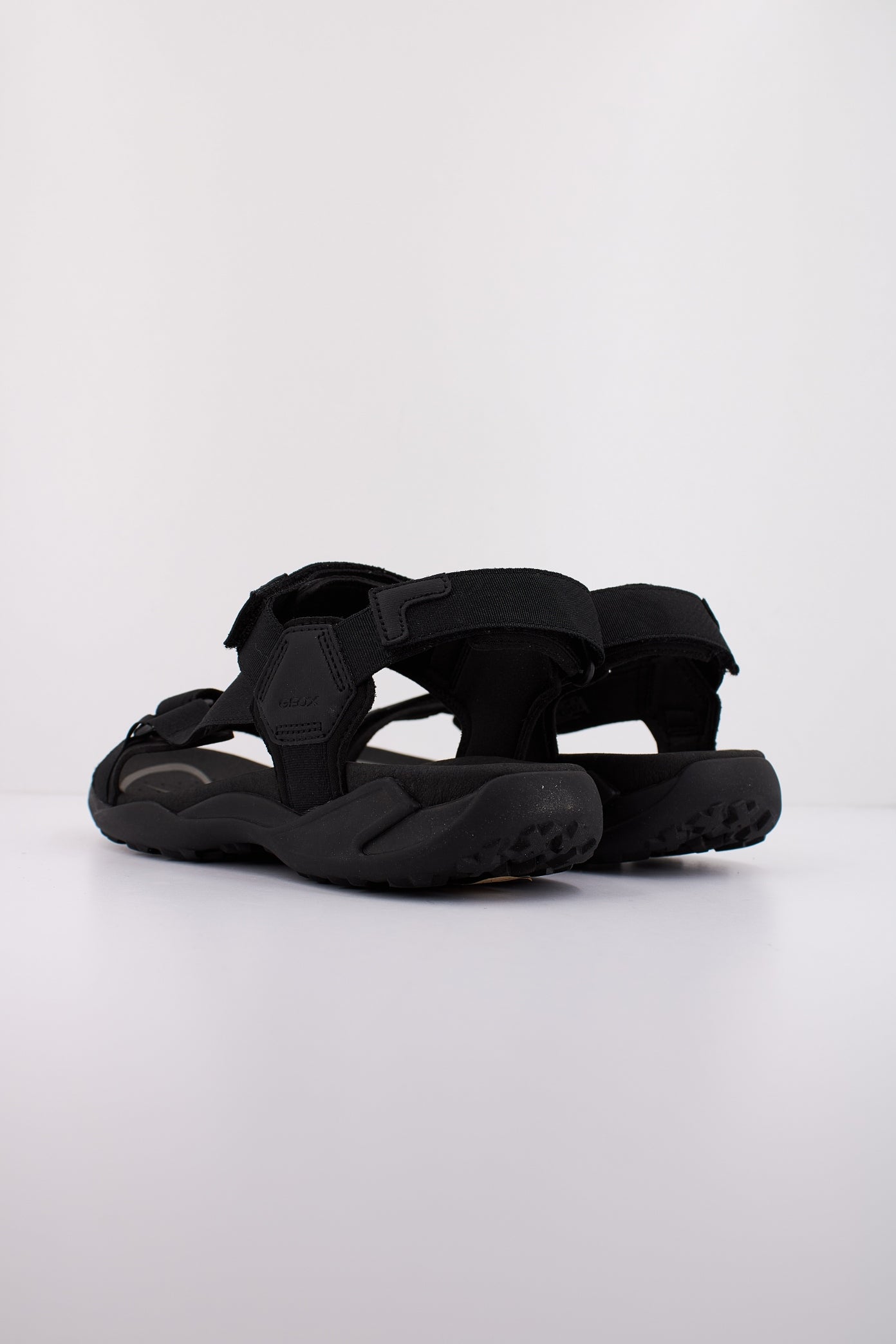 GEOX U TERRENO + GRIP en color NEGRO (4)