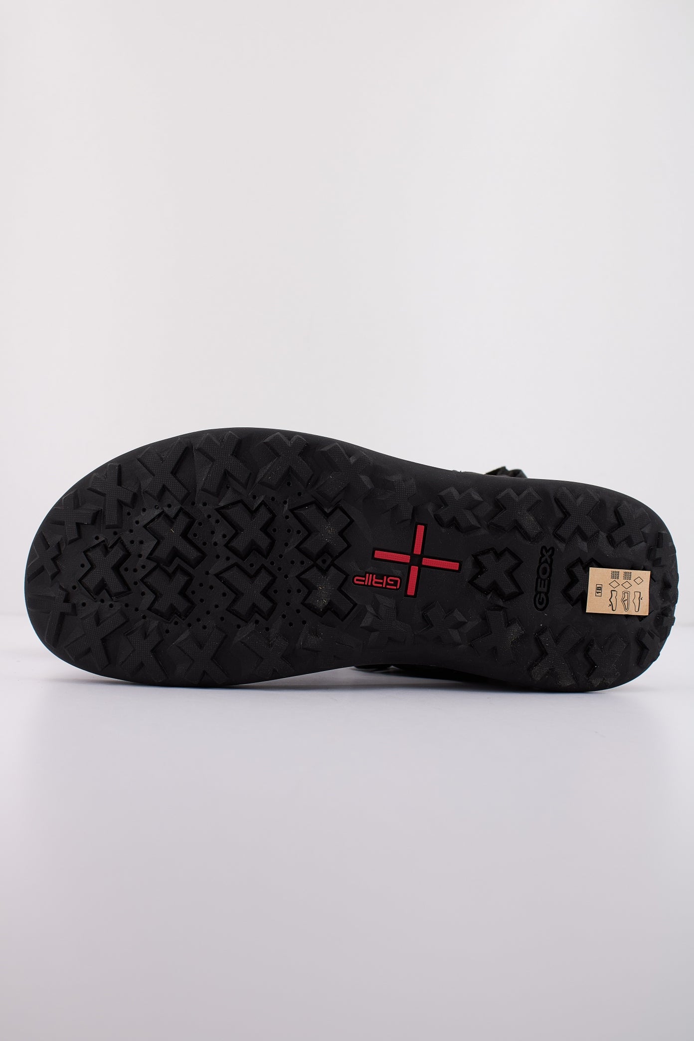 GEOX U TERRENO + GRIP en color NEGRO (5)