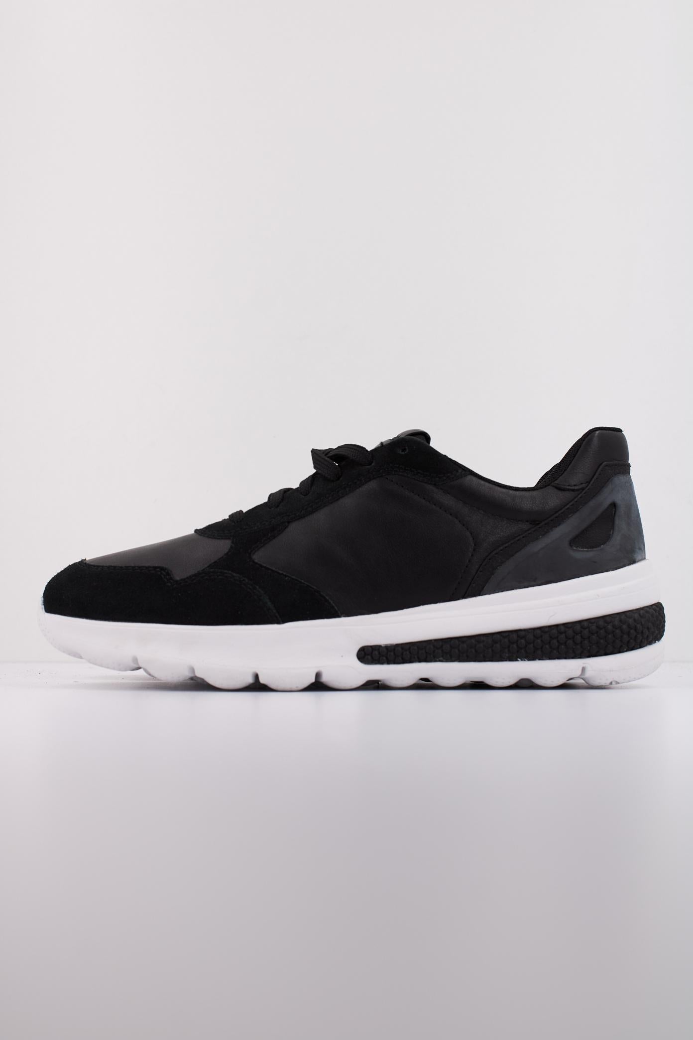 GEOX U SPHERICA ACTIF en color NEGRO (1)