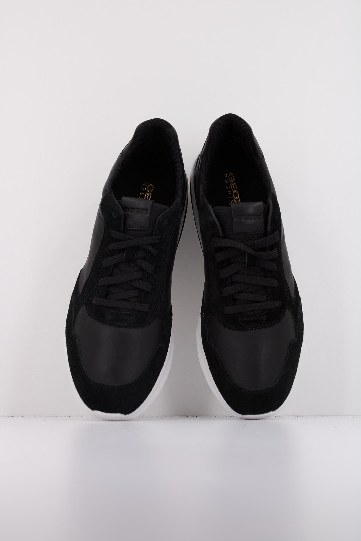 GEOX U SPHERICA ACTIF en color NEGRO (3)