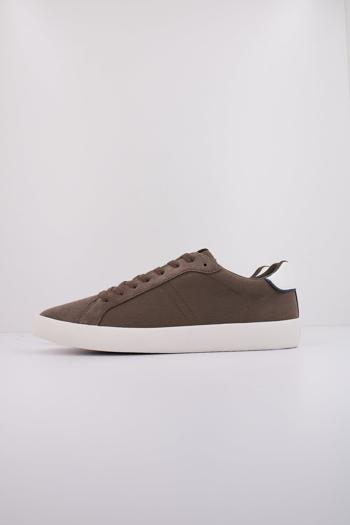 GEOX U AFFILE en color GRIS (1)