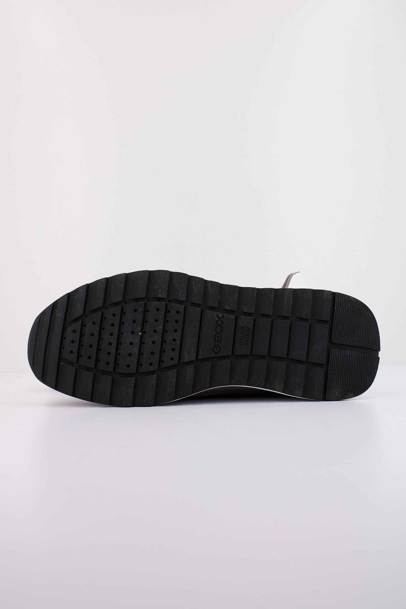 GEOX U MOLVENO en color GRIS (5)