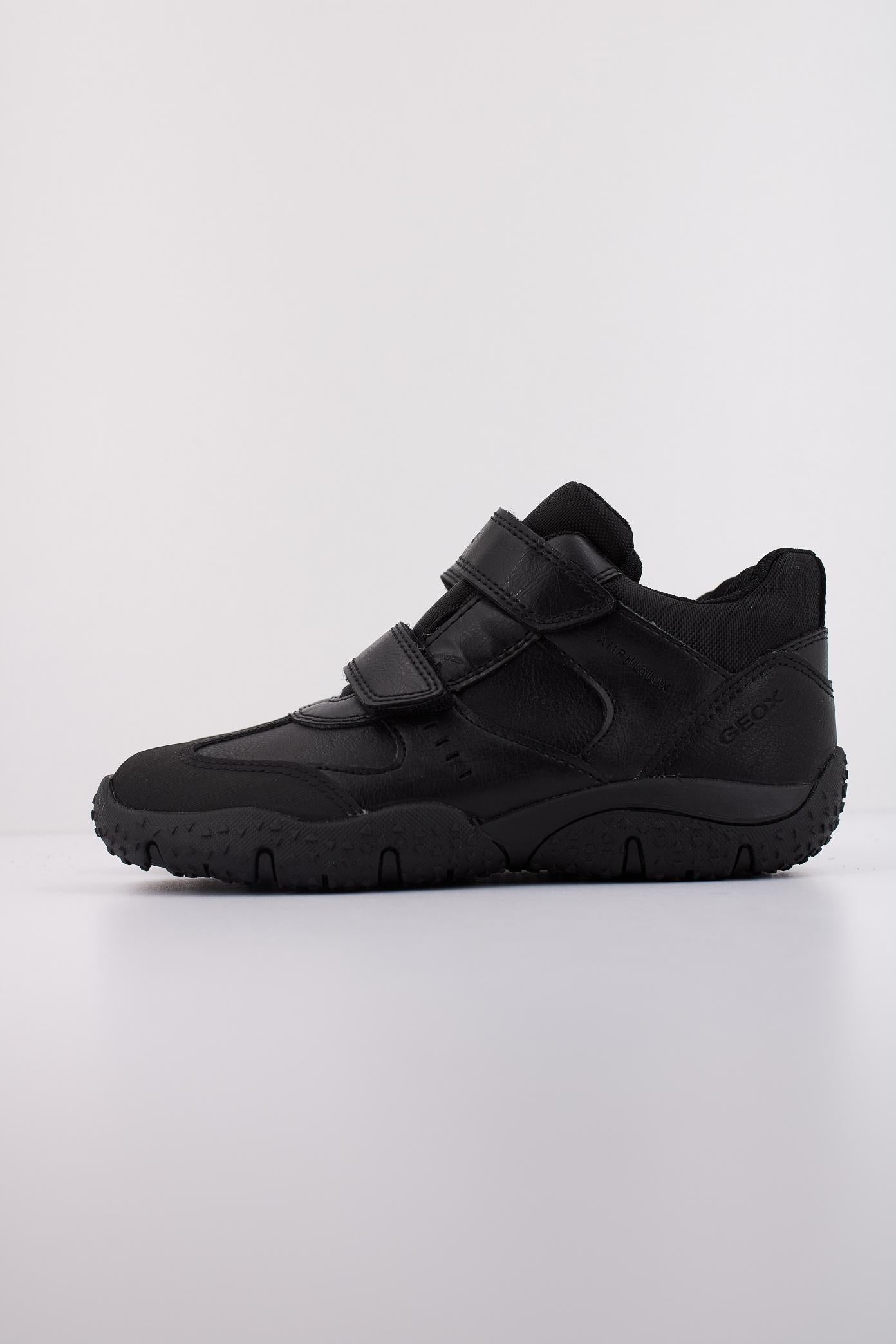 GEOX JR BALTIC BOY B ABX en color NEGRO (1)