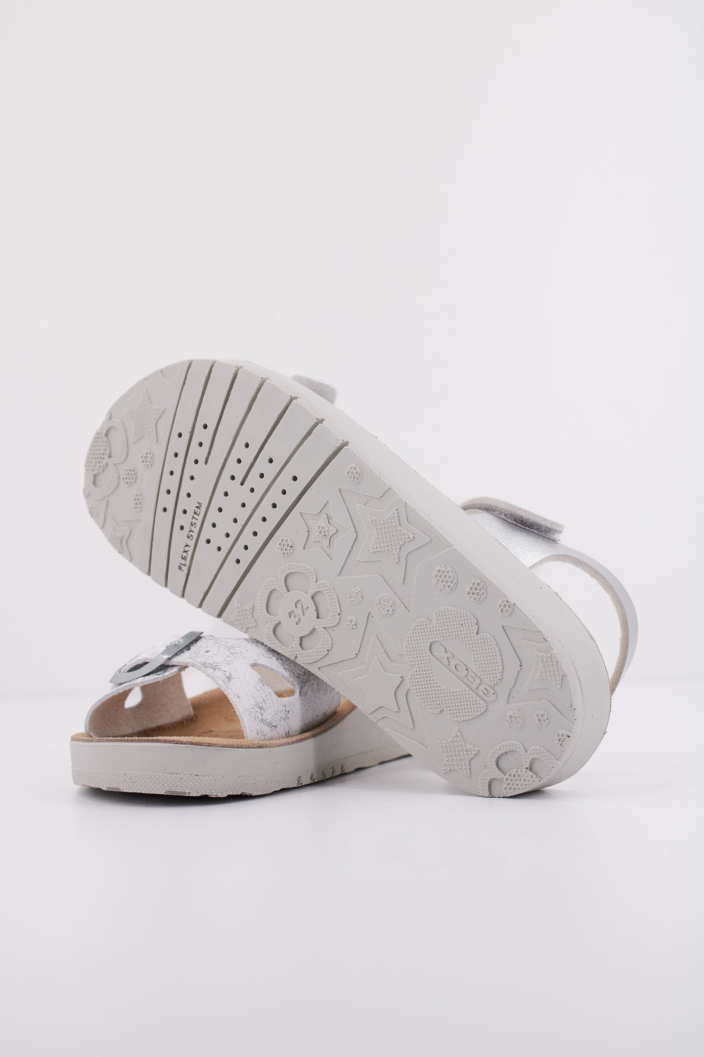 GEOX J SANDAL COSTAREI GI en color PLATA (5)