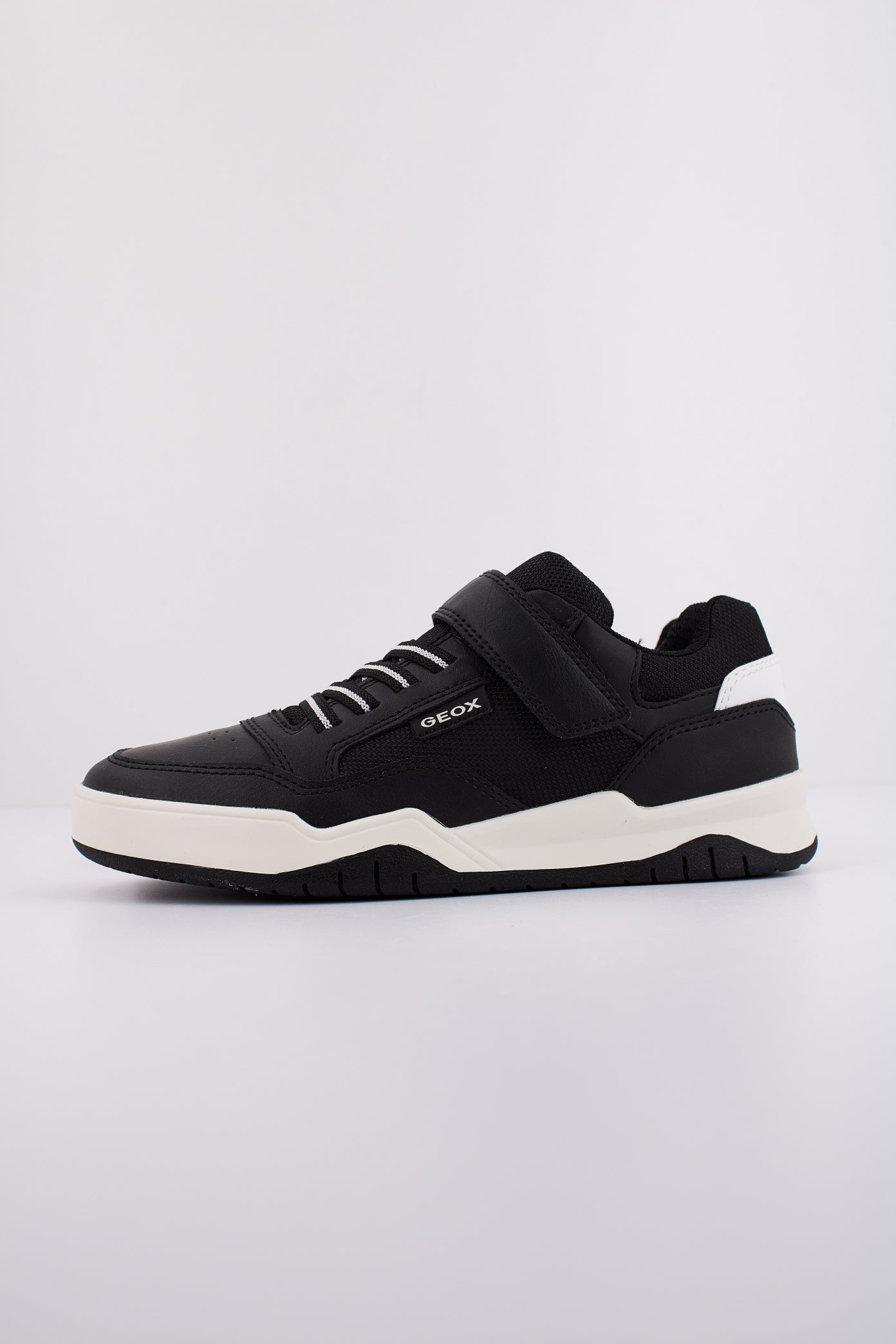 GEOX J PERTH BOY en color NEGRO (1)