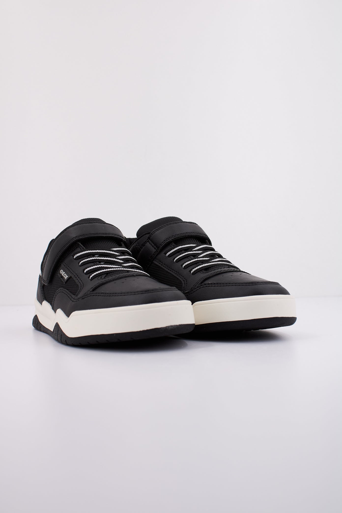 GEOX J PERTH BOY en color NEGRO (2)