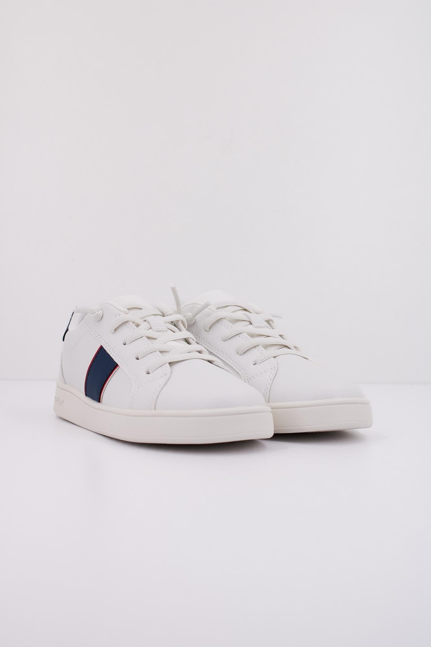 GEOX J ECLYPER BOY en color BLANCO (2)