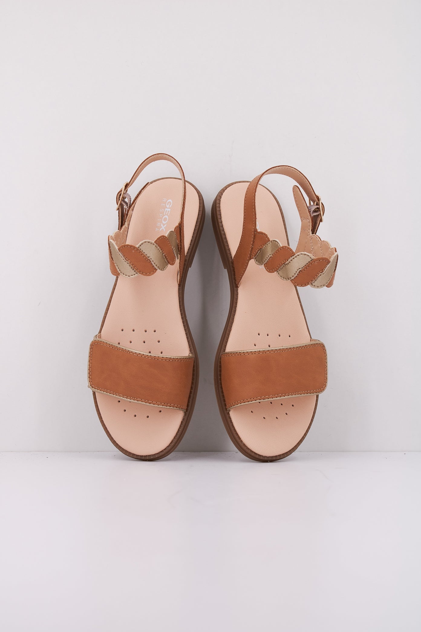 GEOX J SANDAL KARLY GIRL en color MARRON CLARO (3)