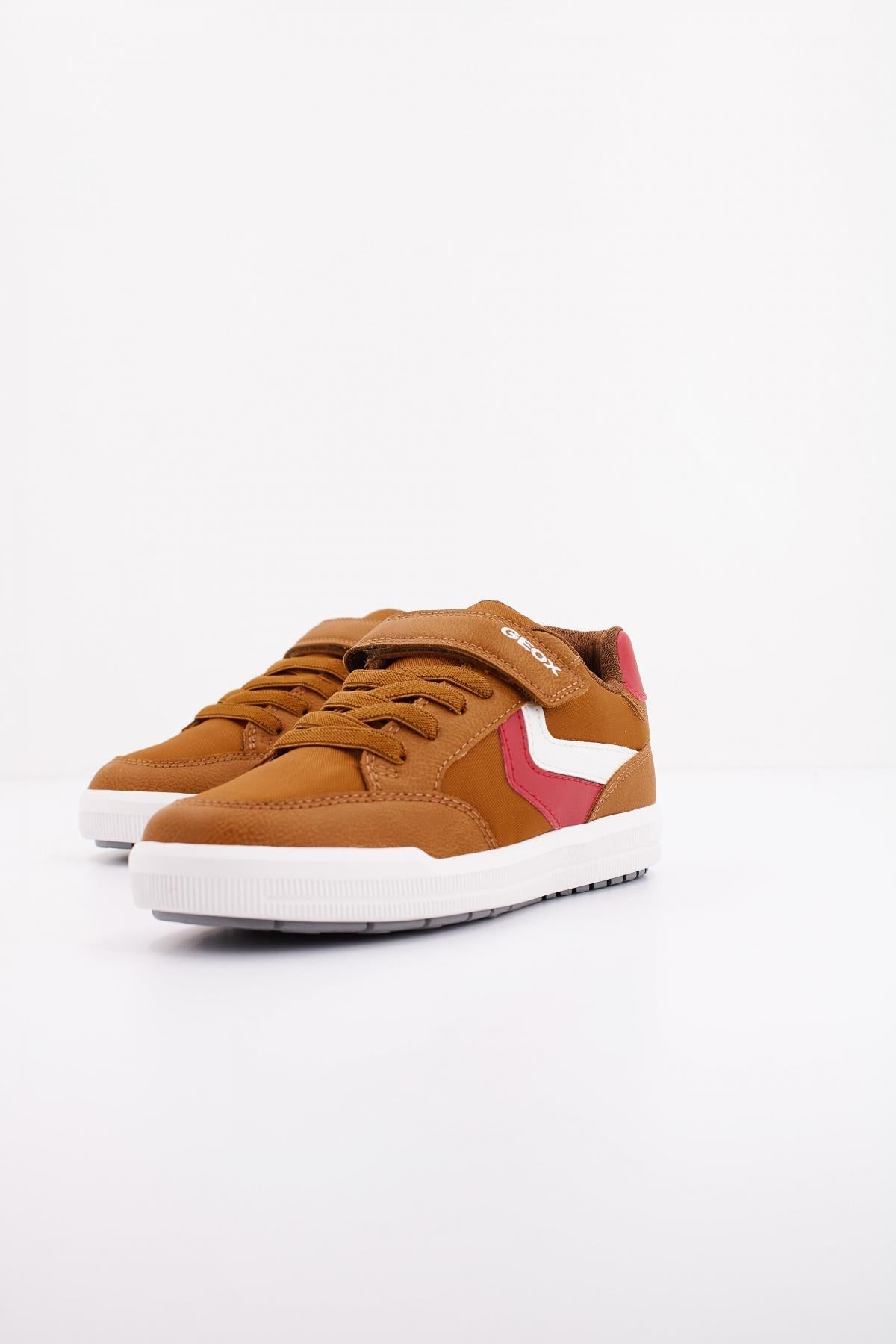 GEOX J ARZACH BOY en color MARRON (2)