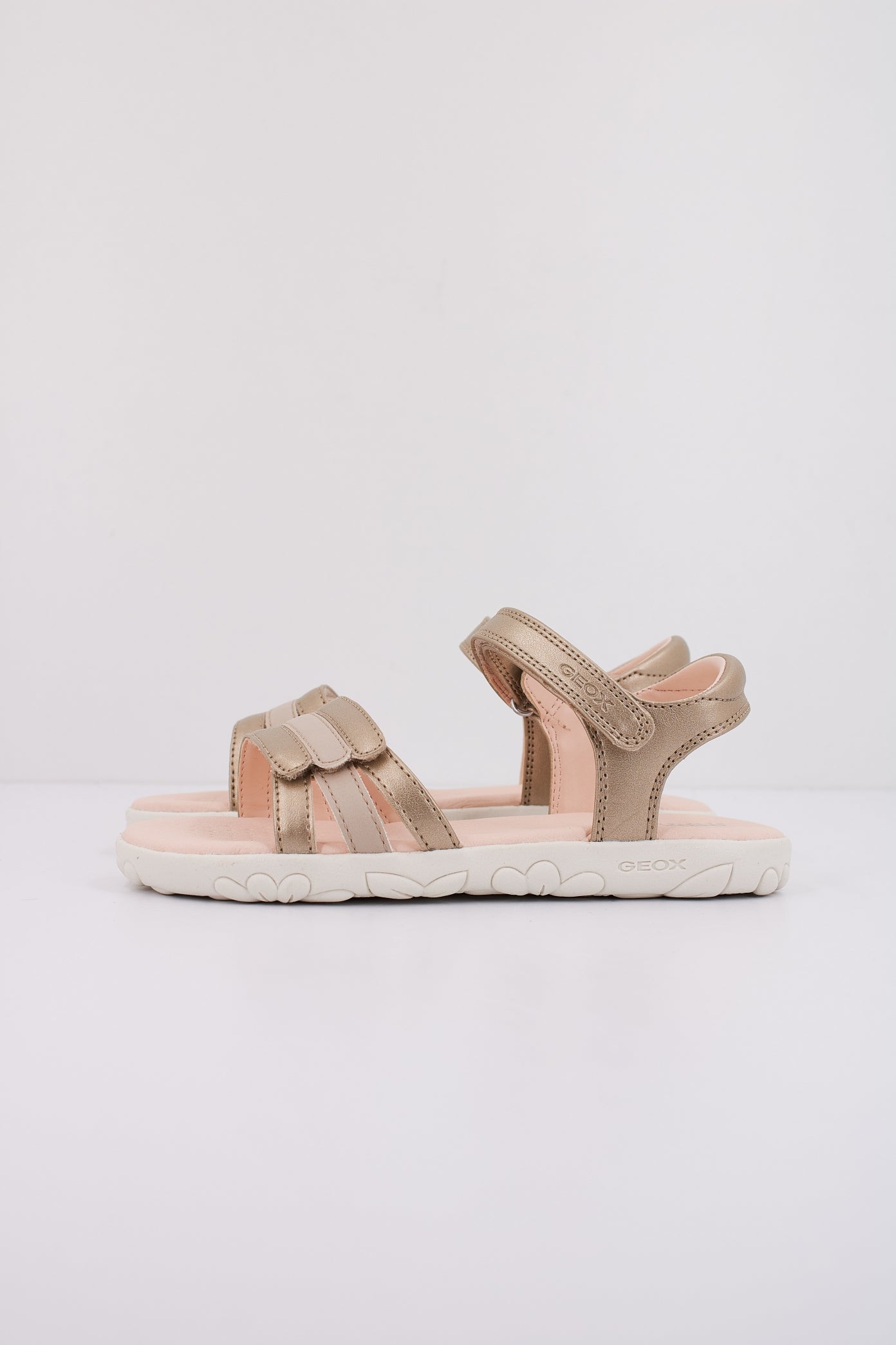 GEOX J SANDAL HAITI GIRL en color ORO (1)