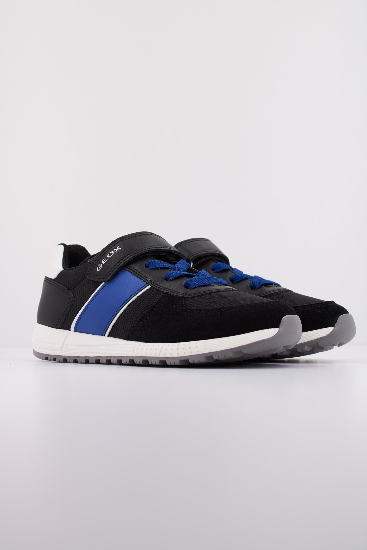 GEOX J ALBEN BOY en color NEGRO (2)