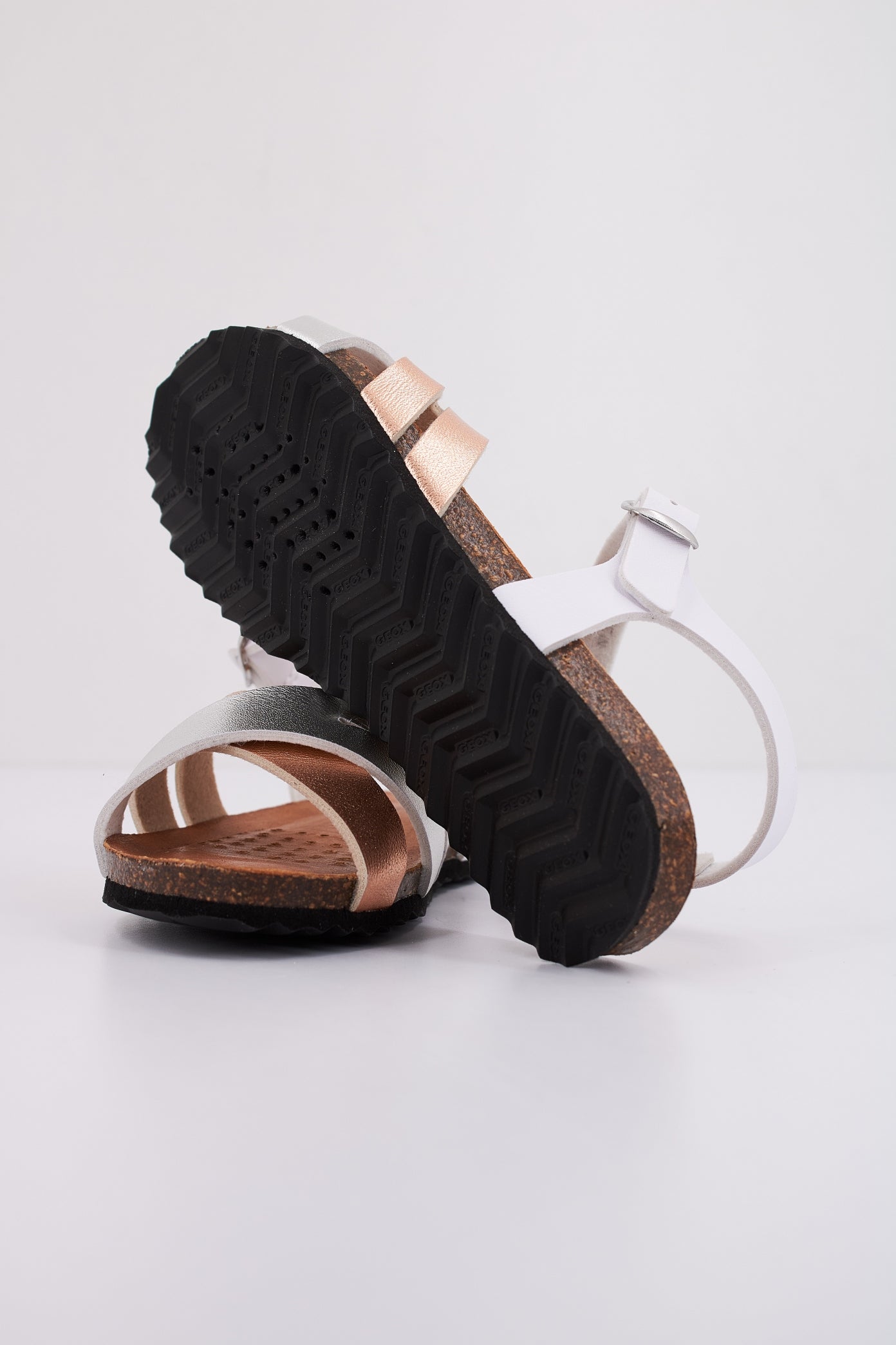 GEOX J SANDAL CHILENE GIR en color BLANCO (5)