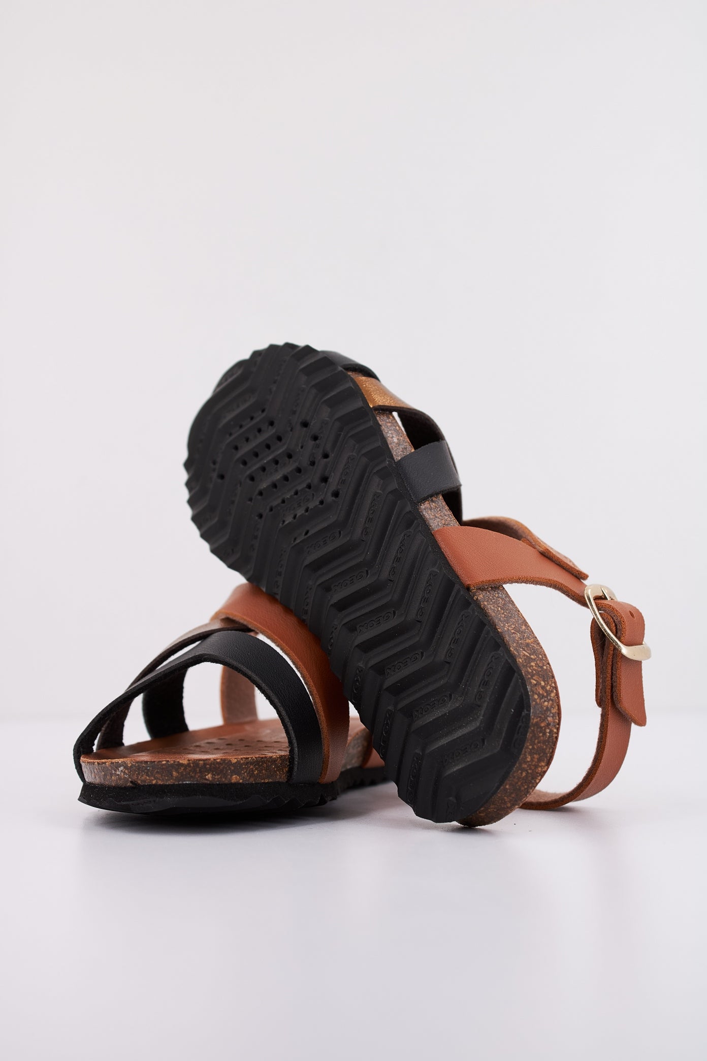 GEOX J SANDAL CHILENE GIR en color MARRON (5)