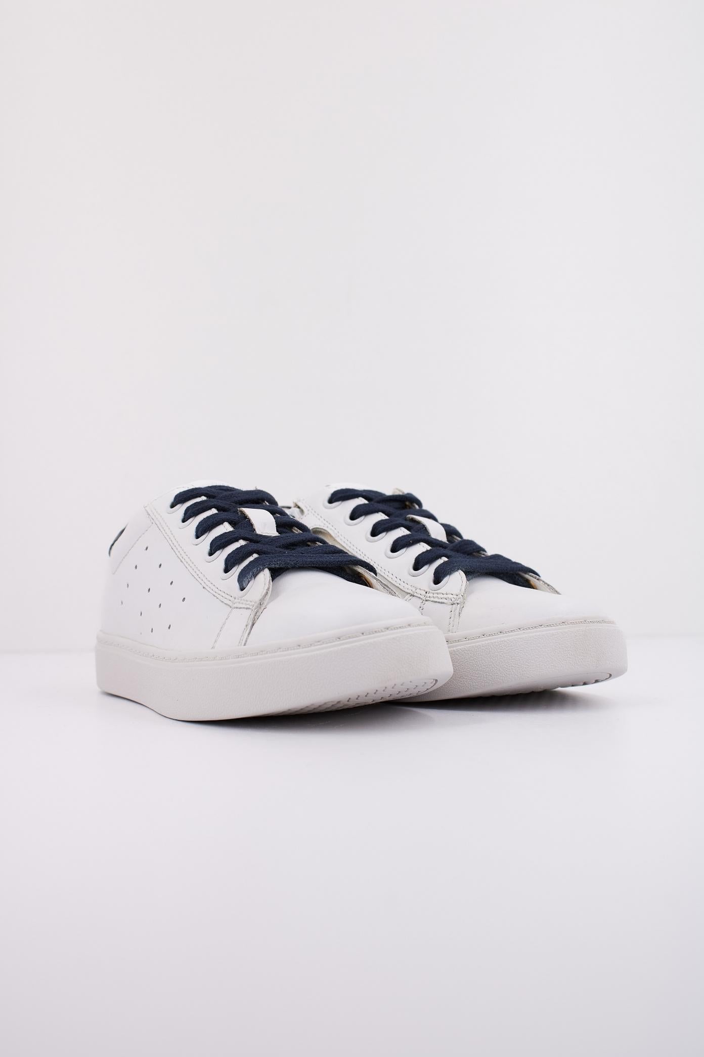 GEOX J NASHIK BOY en color BLANCO (2)