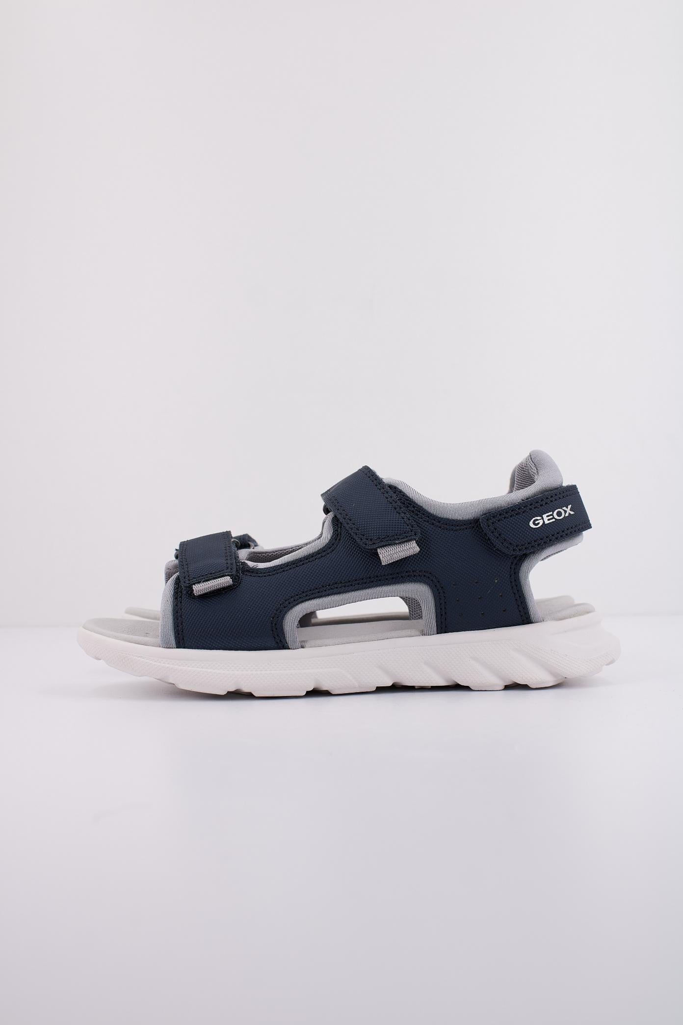 GEOX J SANDAL AIRADYUM BO en color AZUL (1)