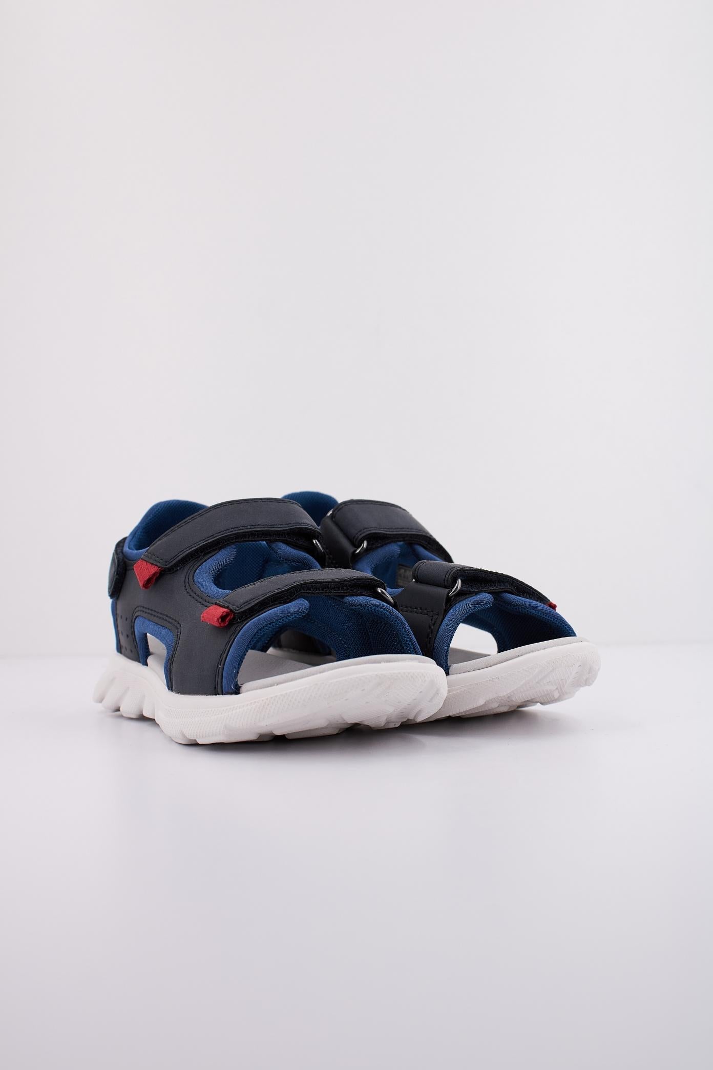 GEOX J SANDAL AIRADYUM BO en color AZUL (2)