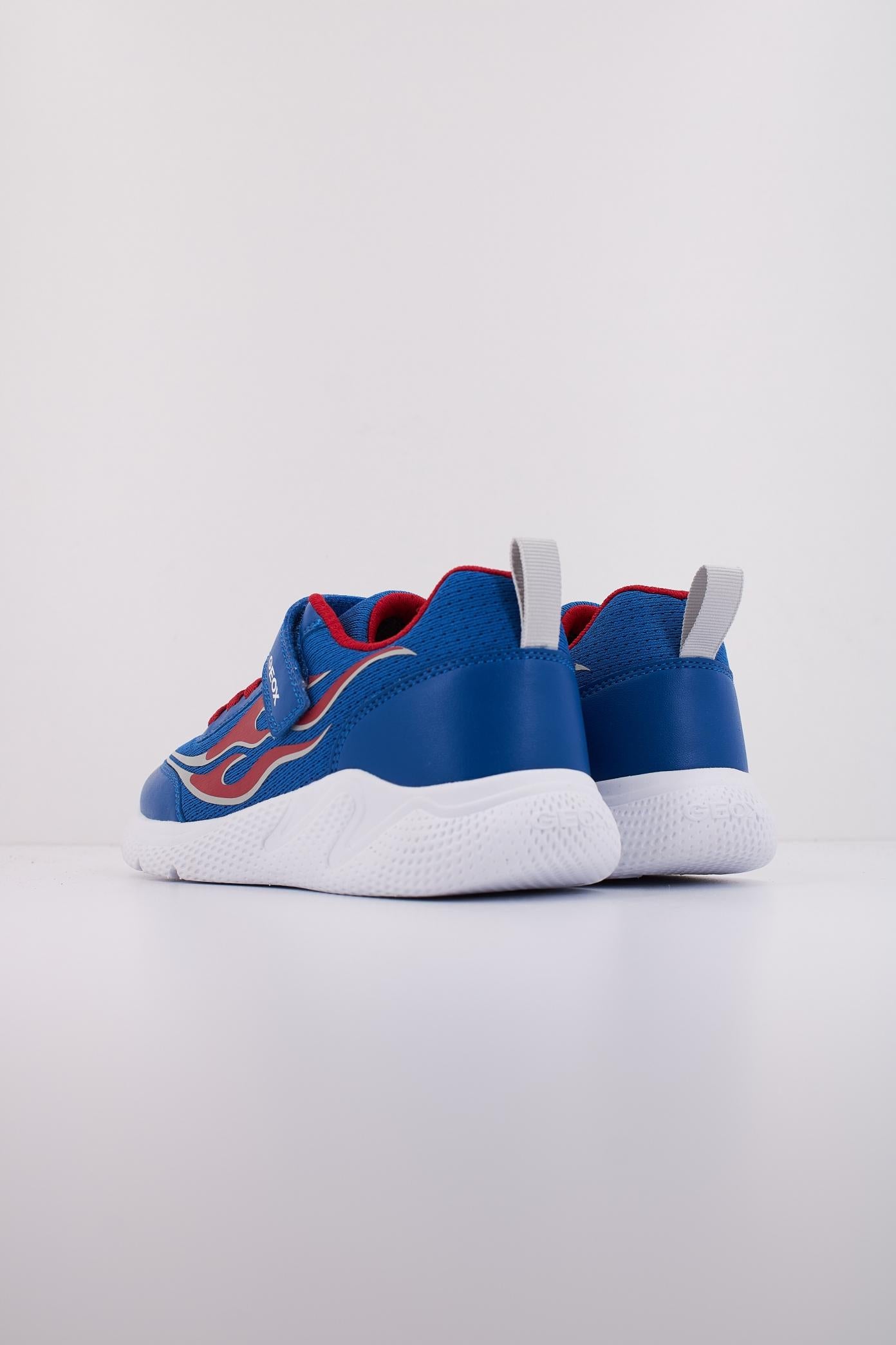 GEOX J SPRINTYE BOY en color AZUL (4)