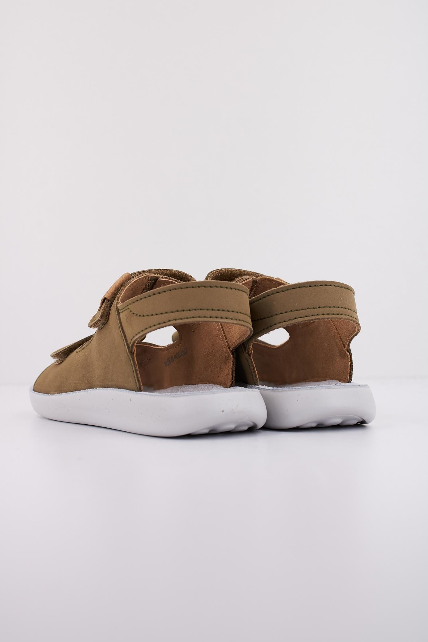 GEOX J SANDAL LIGHTFLOPPY en color VERDE (4)
