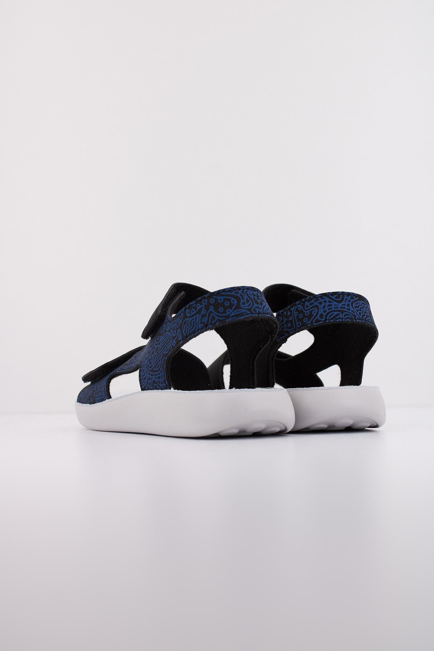GEOX J SANDAL LIGHTFLOPPY en color AZUL (4)