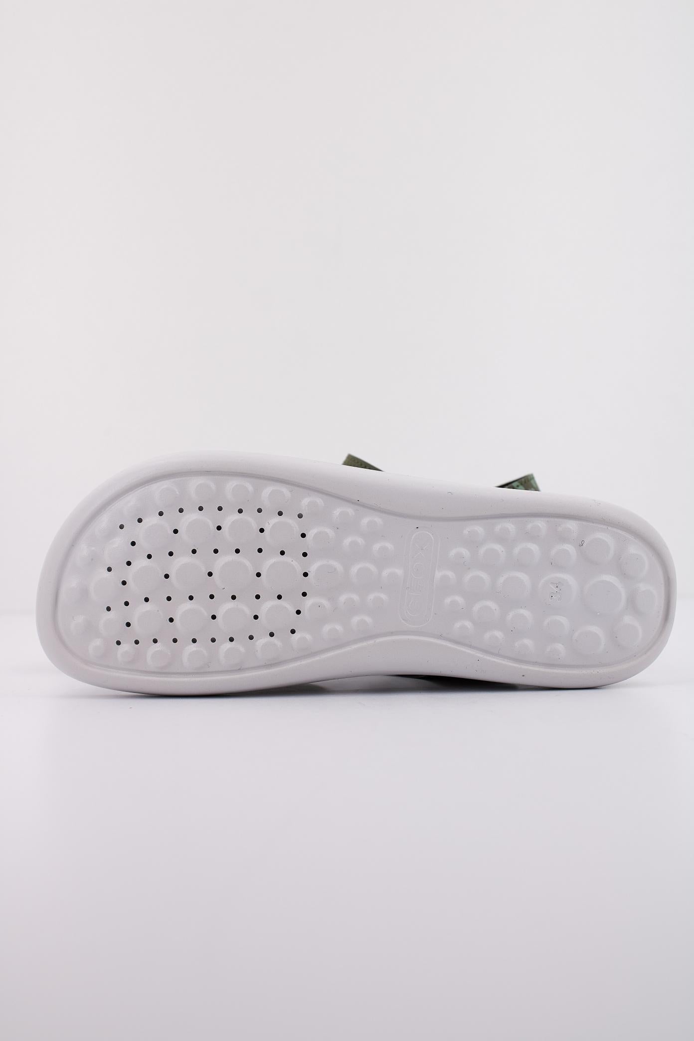 GEOX J SANDAL LIGHTFLOPPY en color VERDE (5)