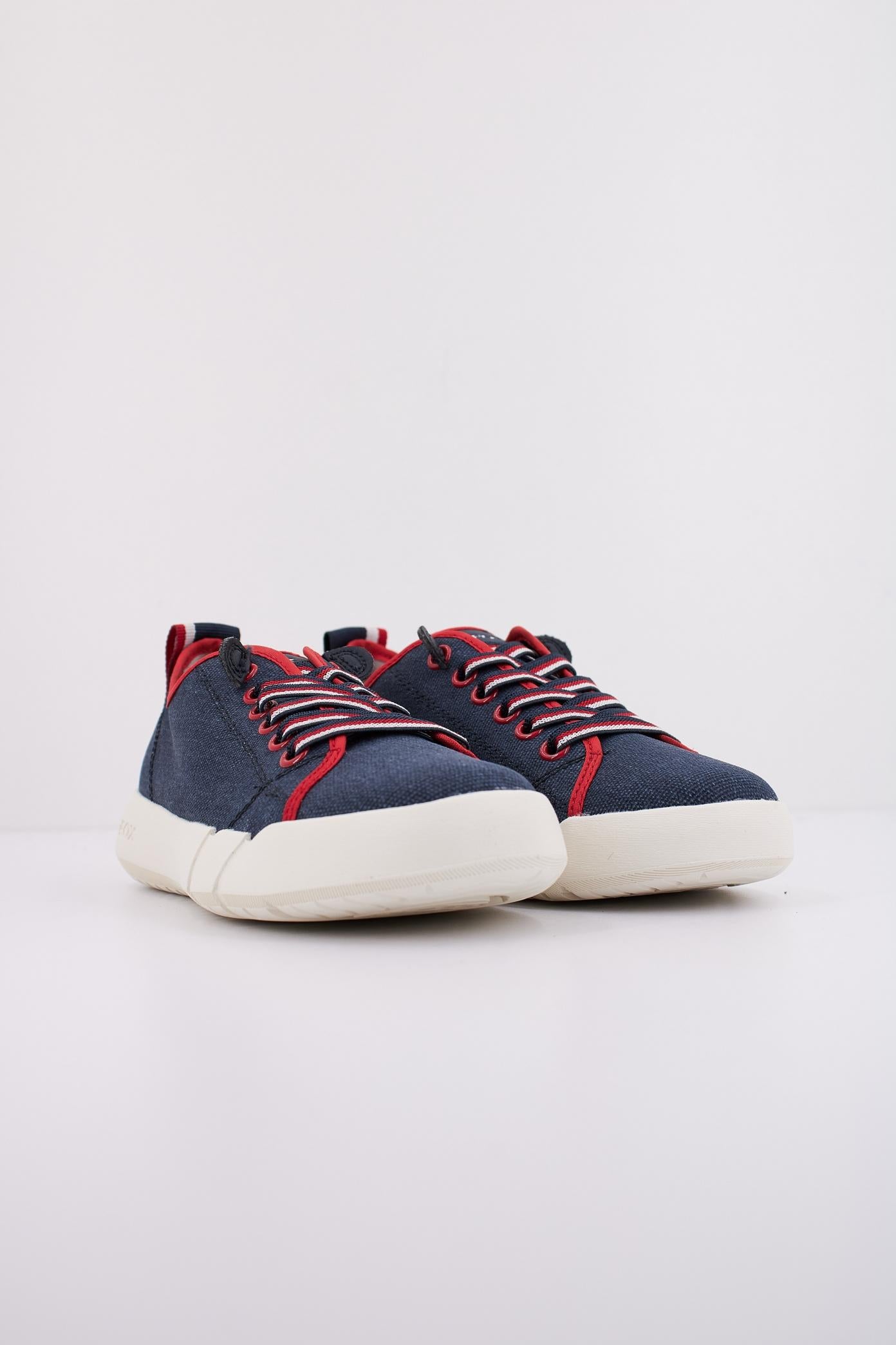 GEOX J HYROO BOY en color AZUL (2)