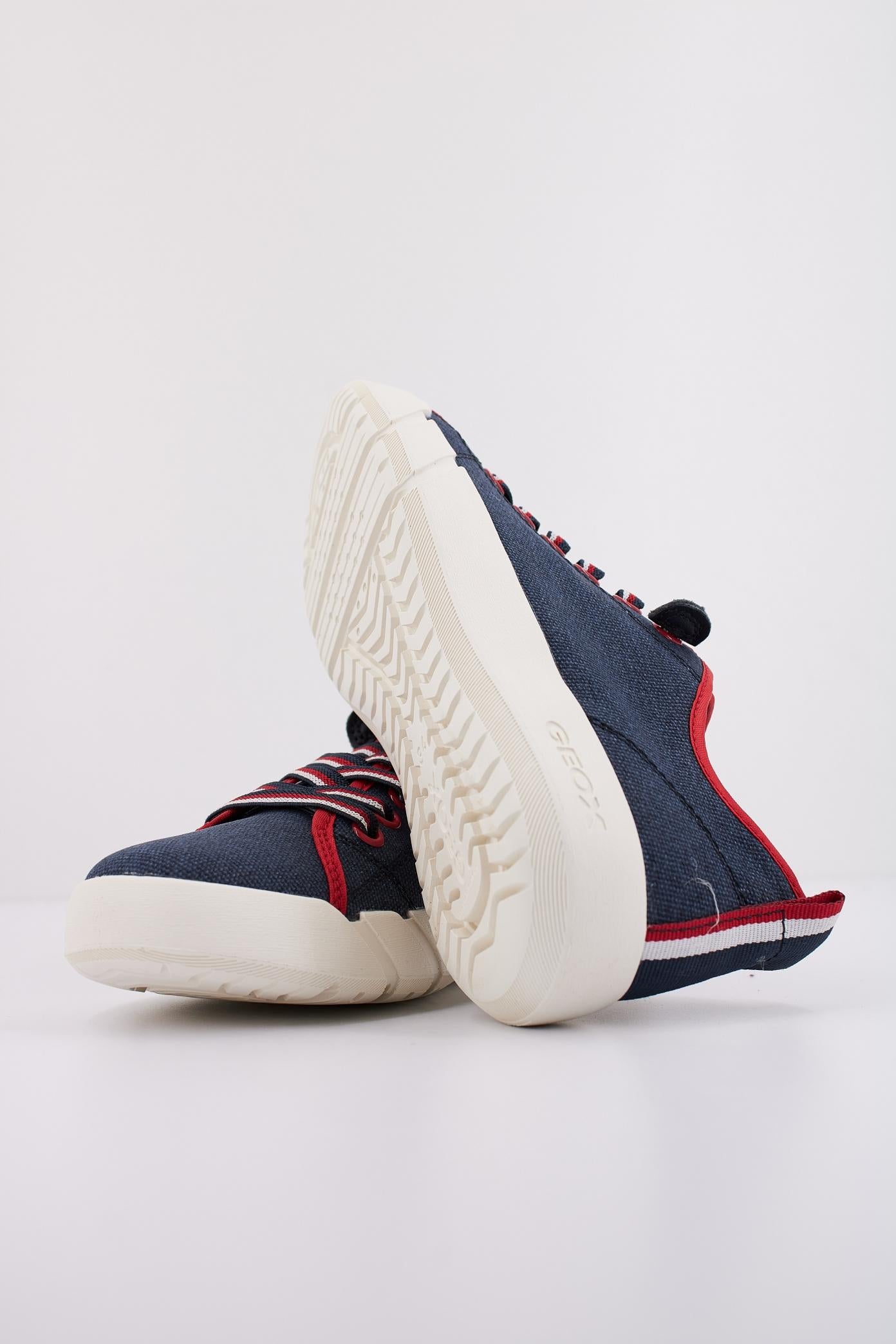 GEOX J HYROO BOY en color AZUL (5)