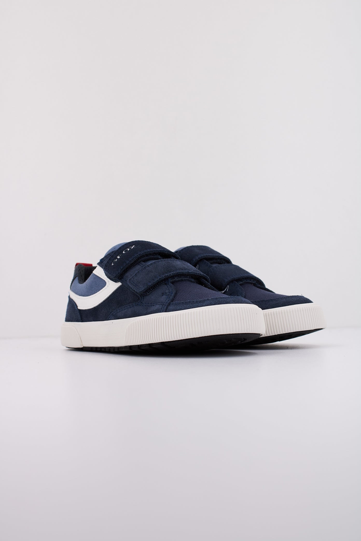 GEOX J ALPHABEET BOY en color AZUL (2)