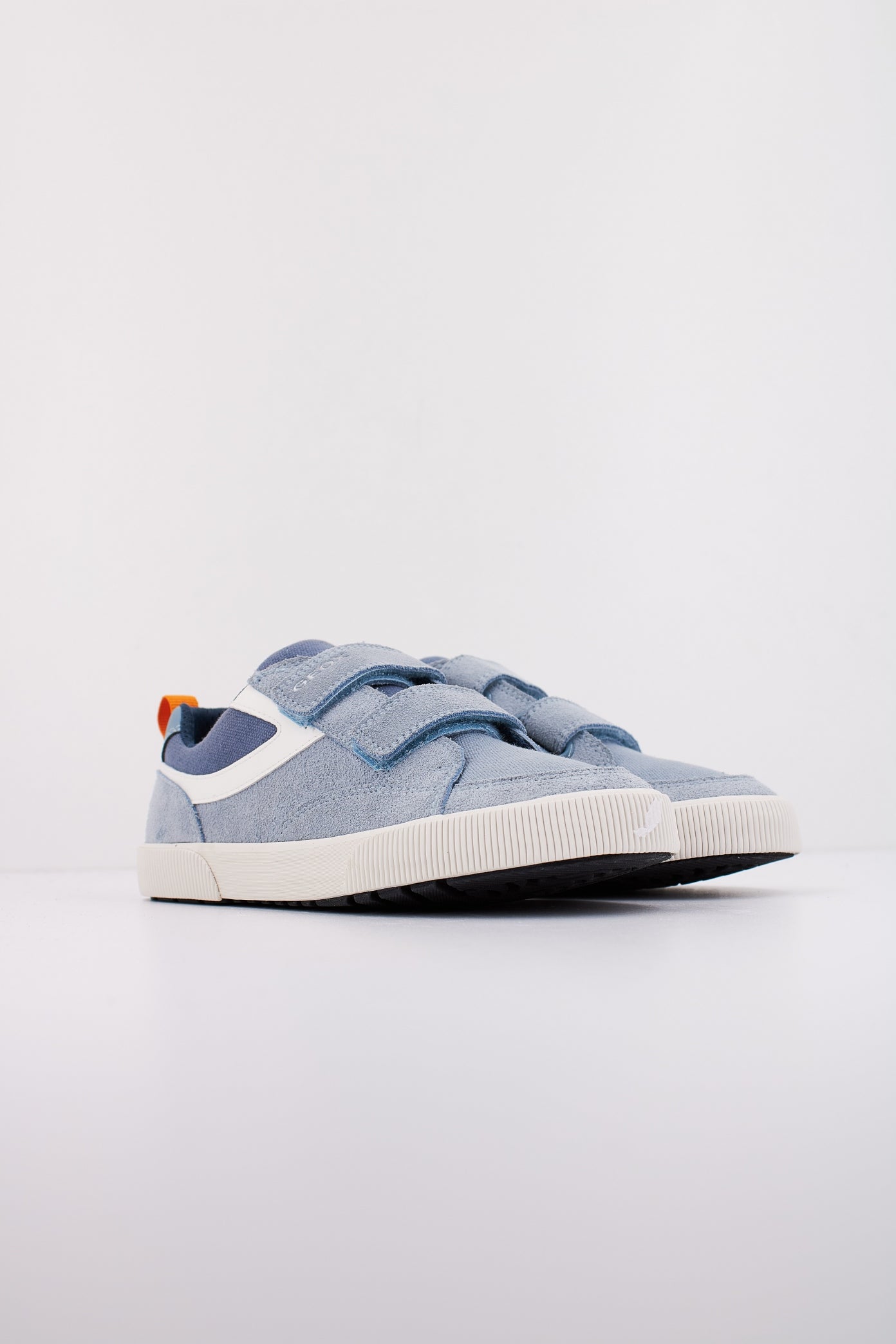 GEOX J ALPHABEET BOY en color AZUL (2)