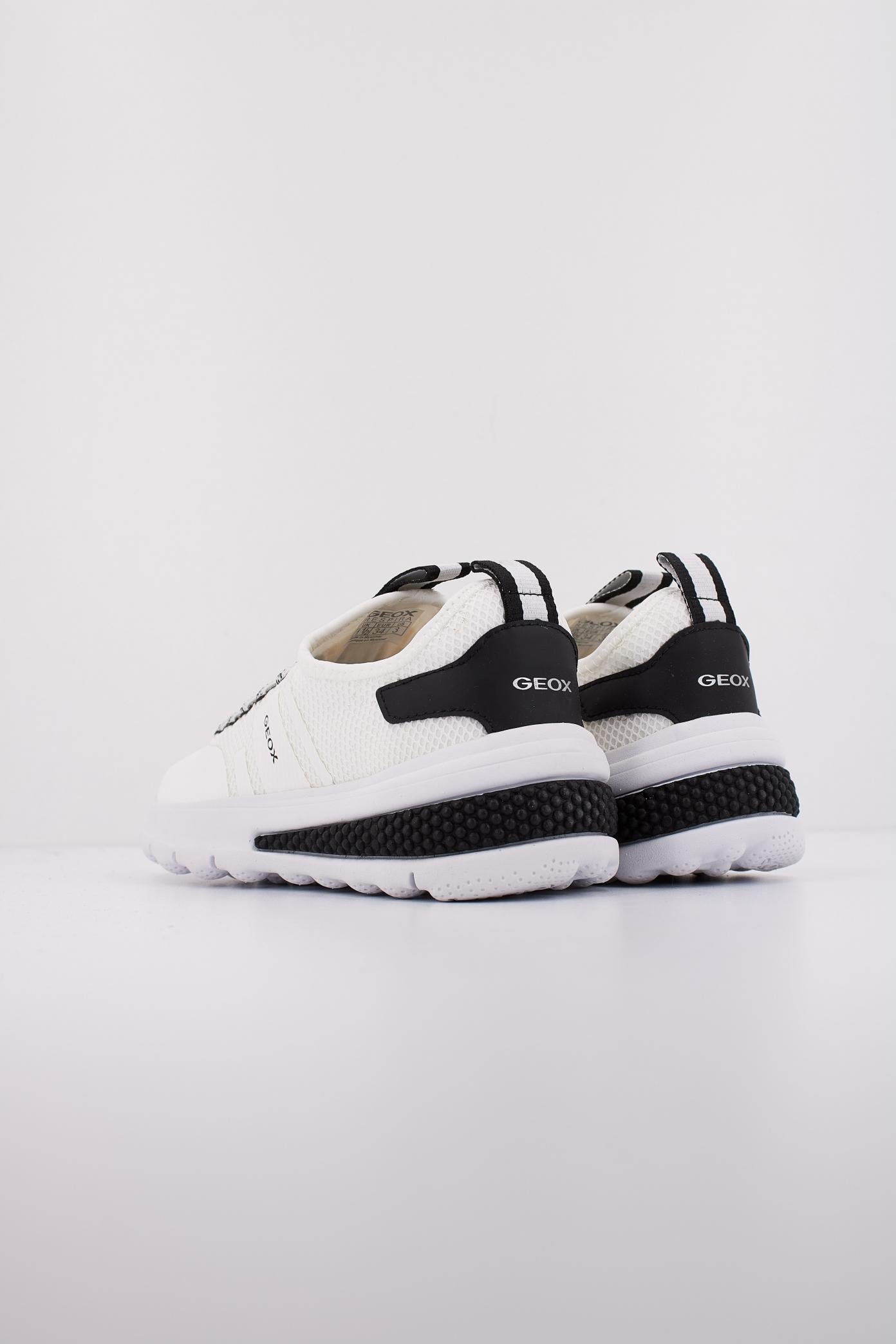 GEOX J ACTIVART BOY en color BLANCO (4)