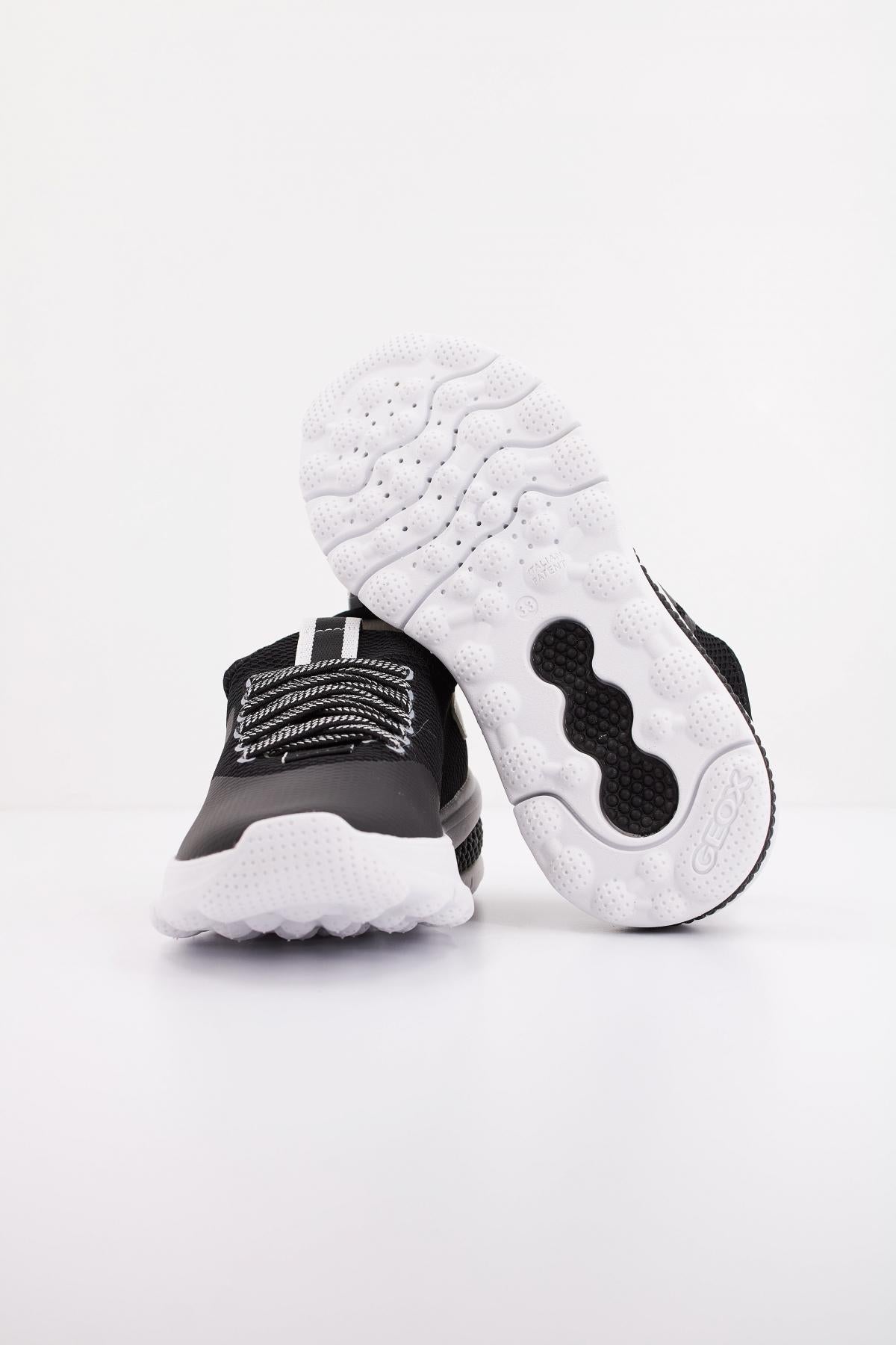 GEOX J ACTIVART GIRL en color NEGRO (5)