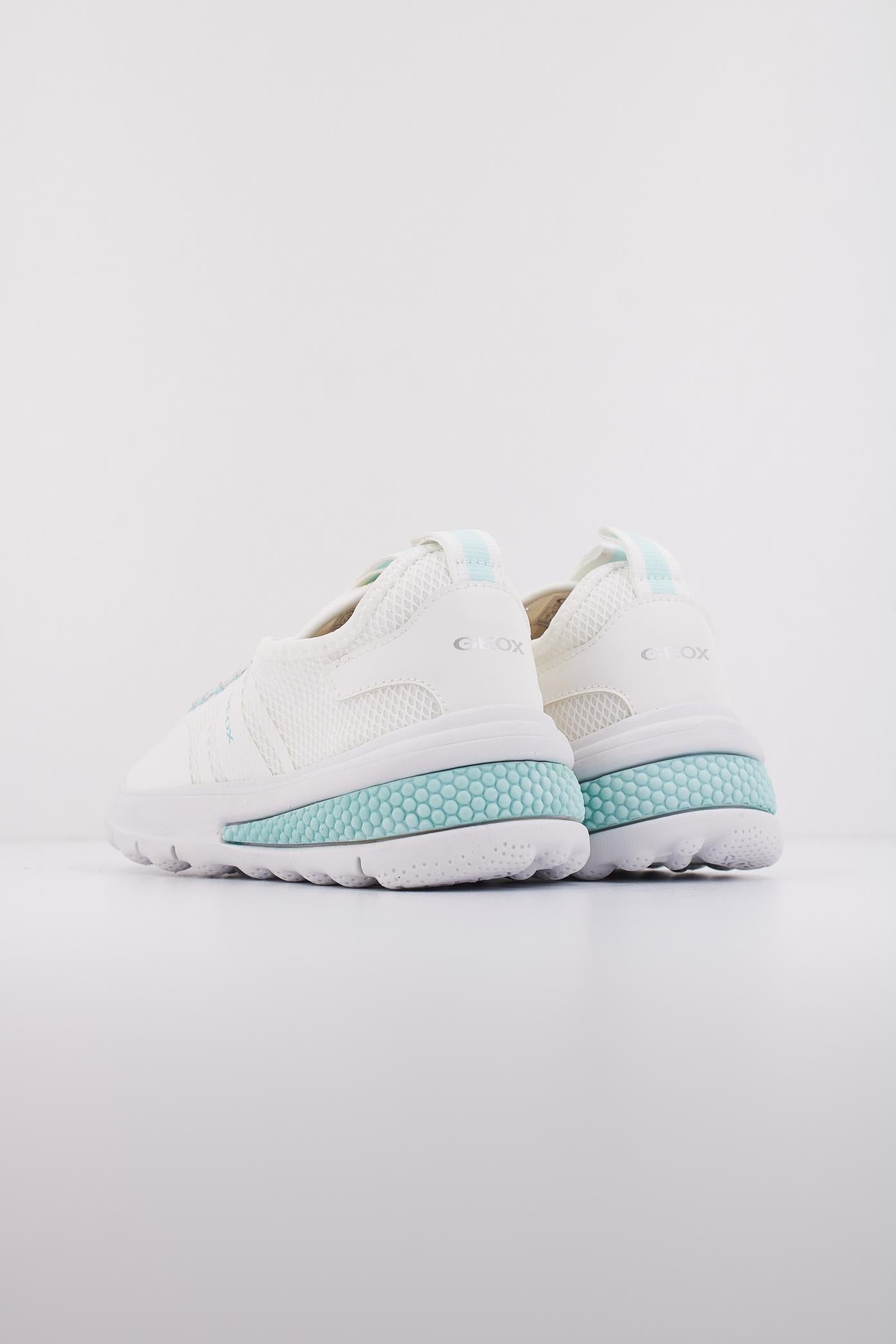 GEOX J ACTIVART GIRL en color BLANCO (4)