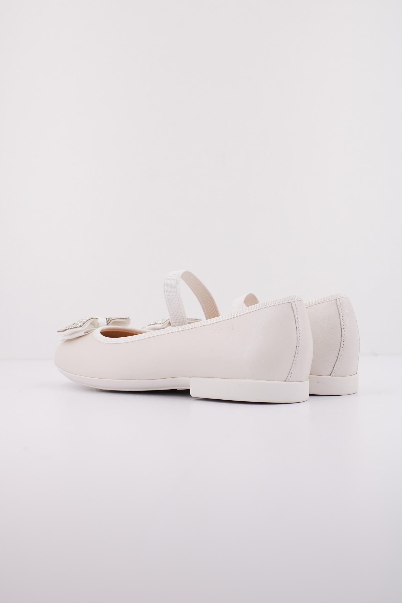 GEOX JR PLIE' en color BLANCO (4)