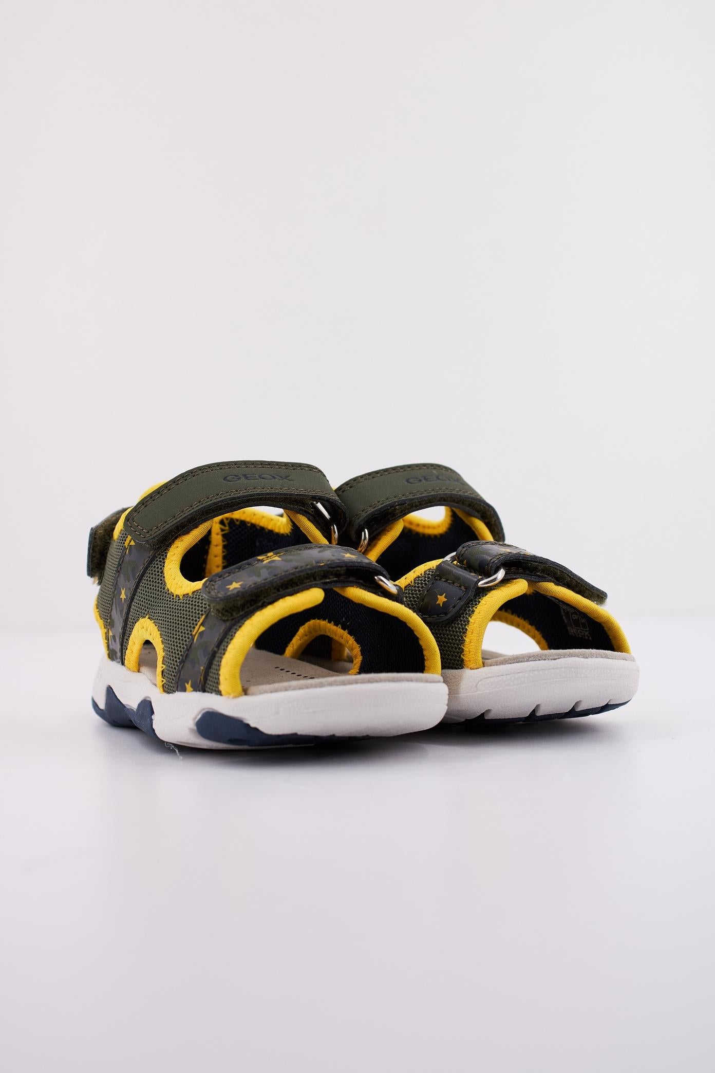 GEOX B SANDAL MULTY BOY en color VERDE (2)