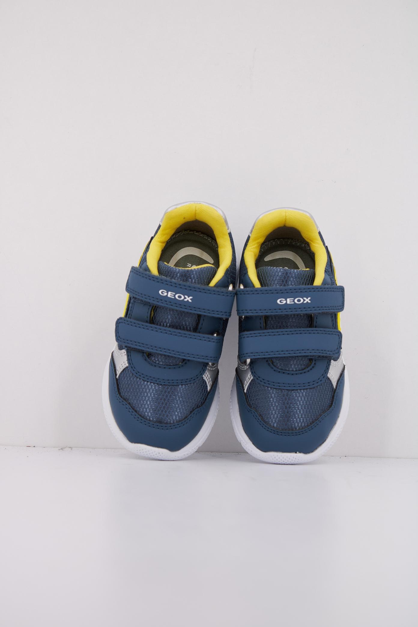 GEOX B SPRINTYE BOY en color AZUL (3)