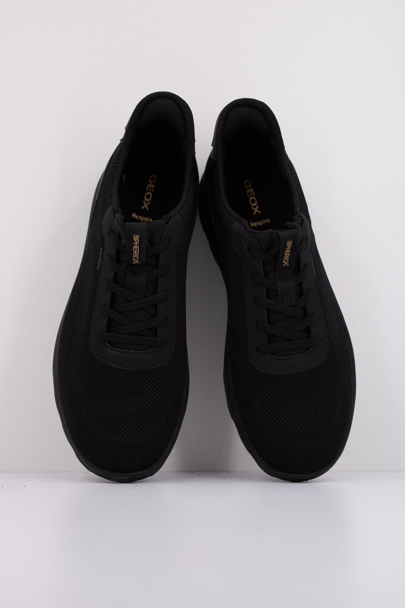 GEOX U SPHERICA PLUS en color NEGRO (3)