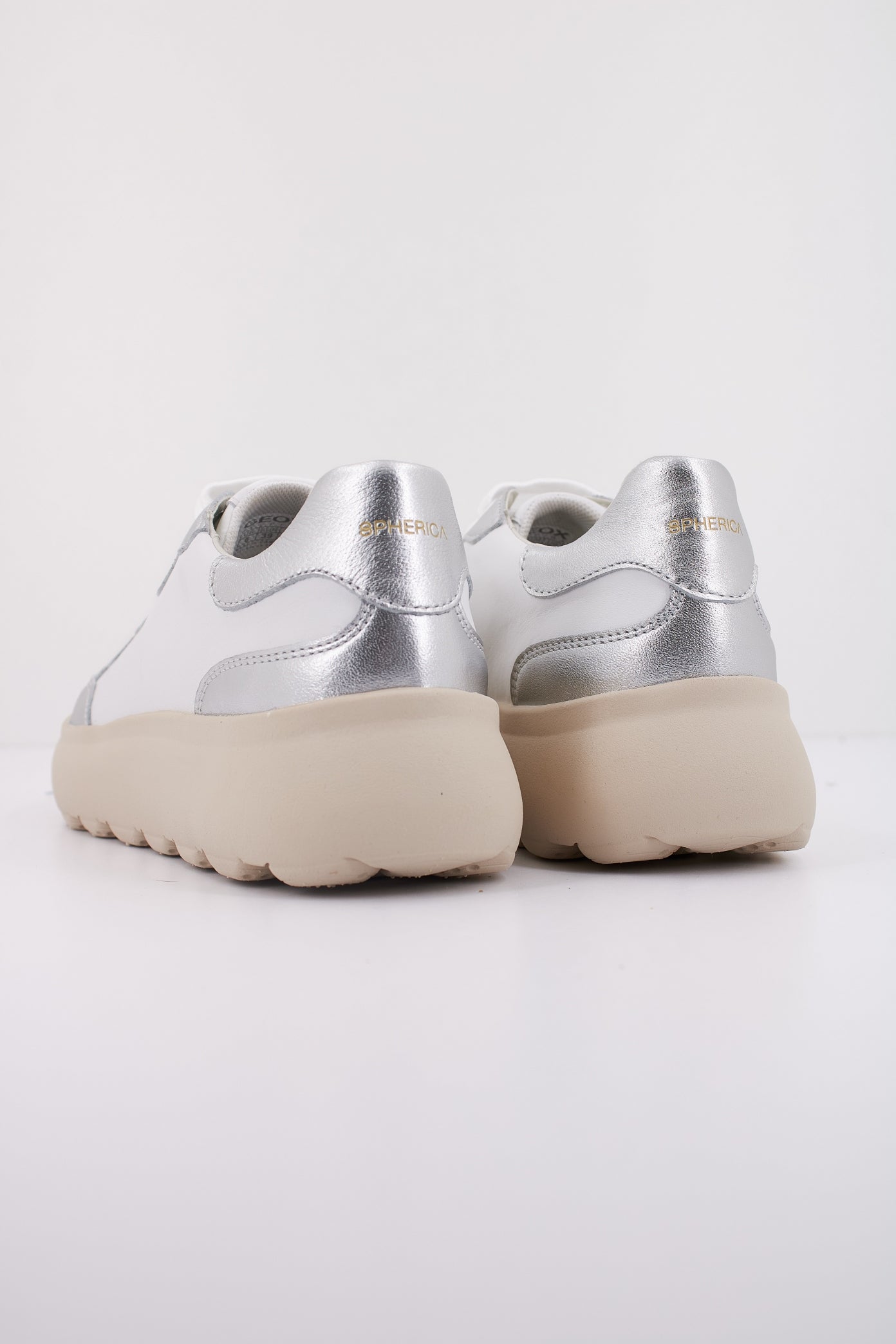 GEOX D SPHERICA EC. en color BLANCO (4)