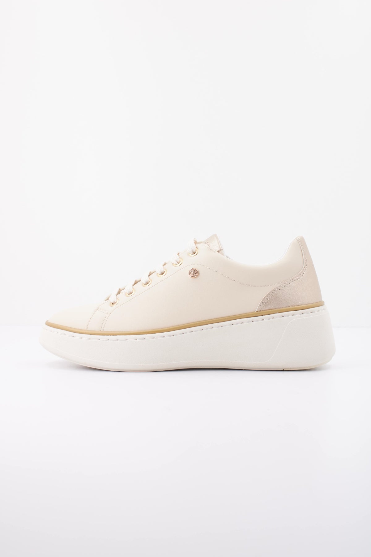 GEOX DYHA AJ en color NUDE (1)