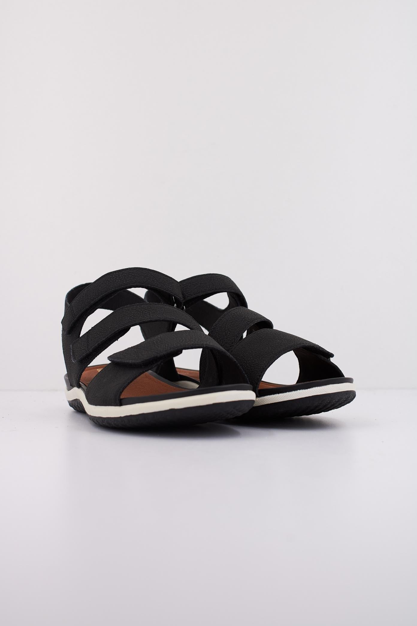 GEOX D SANDAL VEGA en color NEGRO (2)