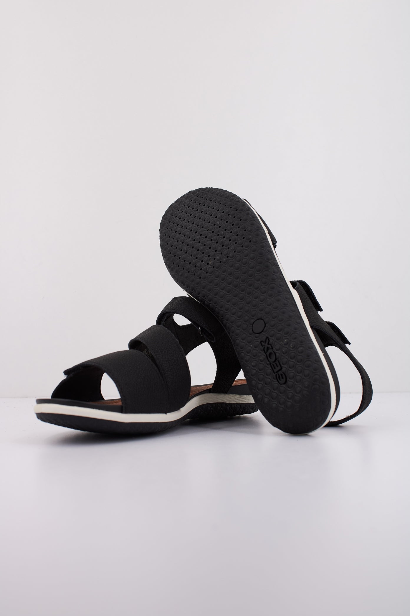 GEOX D SANDAL VEGA en color NEGRO (5)