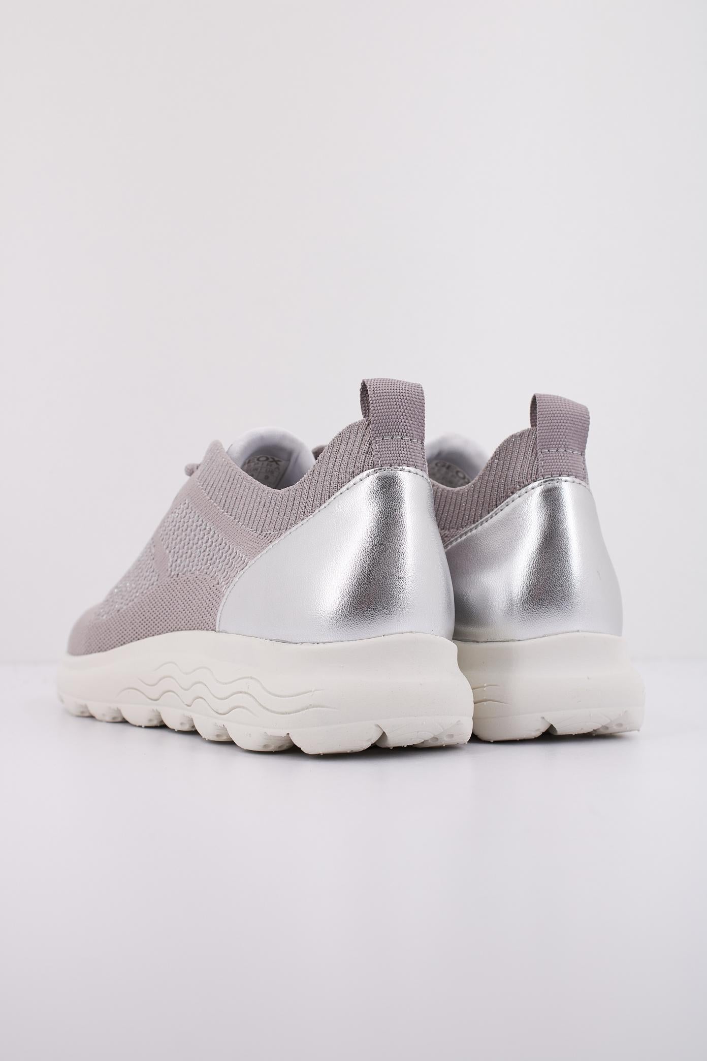 GEOX TBN D SPHERICA en color GRIS (4)
