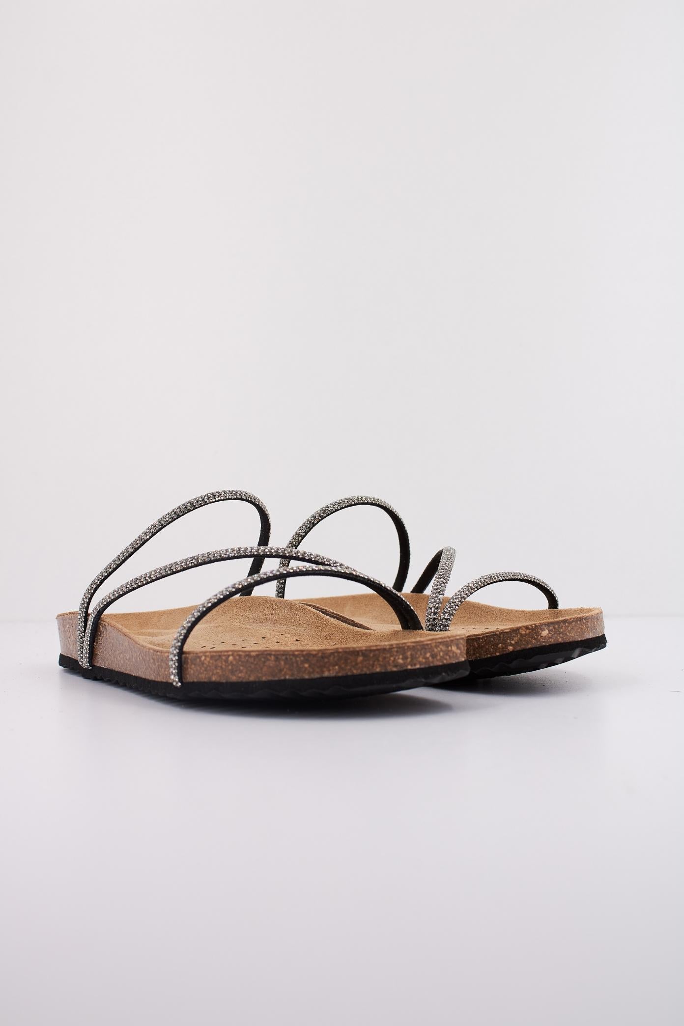GEOX D BRIONIA R en color PLATA (2)