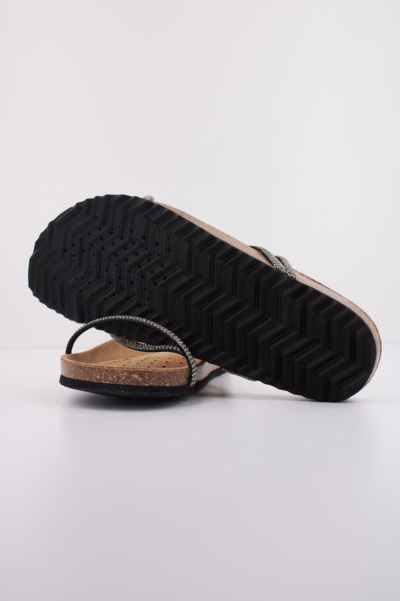 GEOX D BRIONIA R en color PLATA (5)
