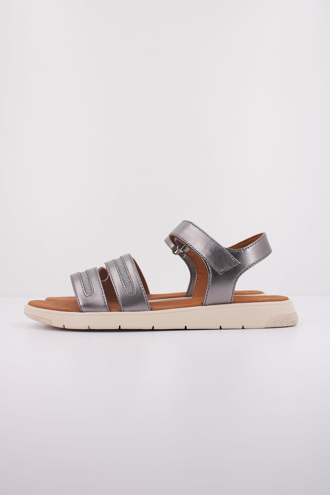 GEOX D DANDRA en color GRIS (1)